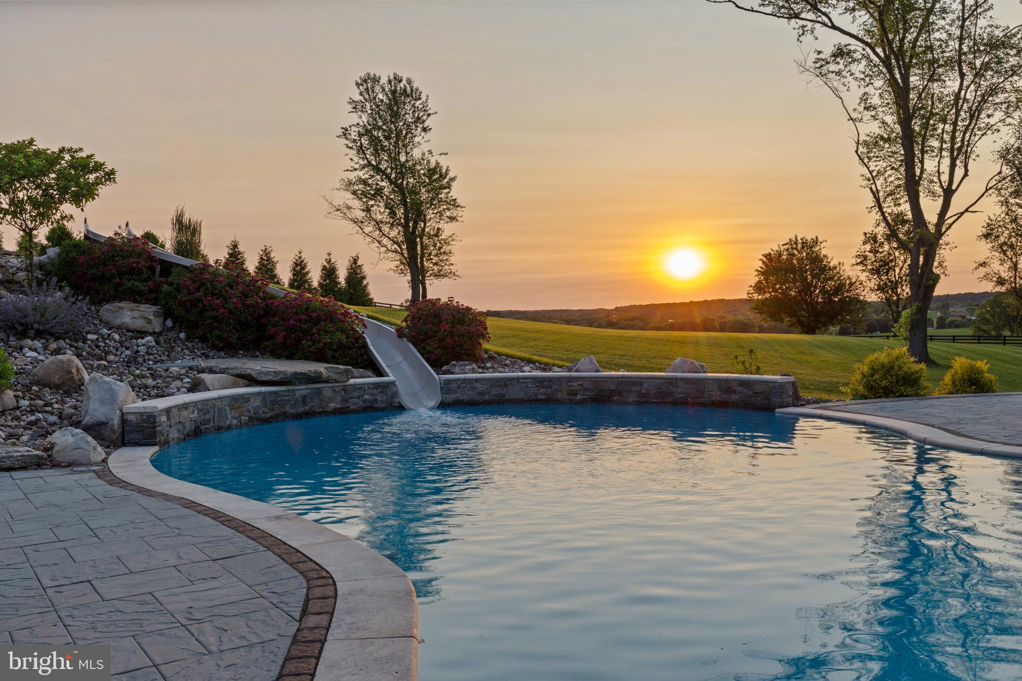 828 FEDERAL HILL ROAD