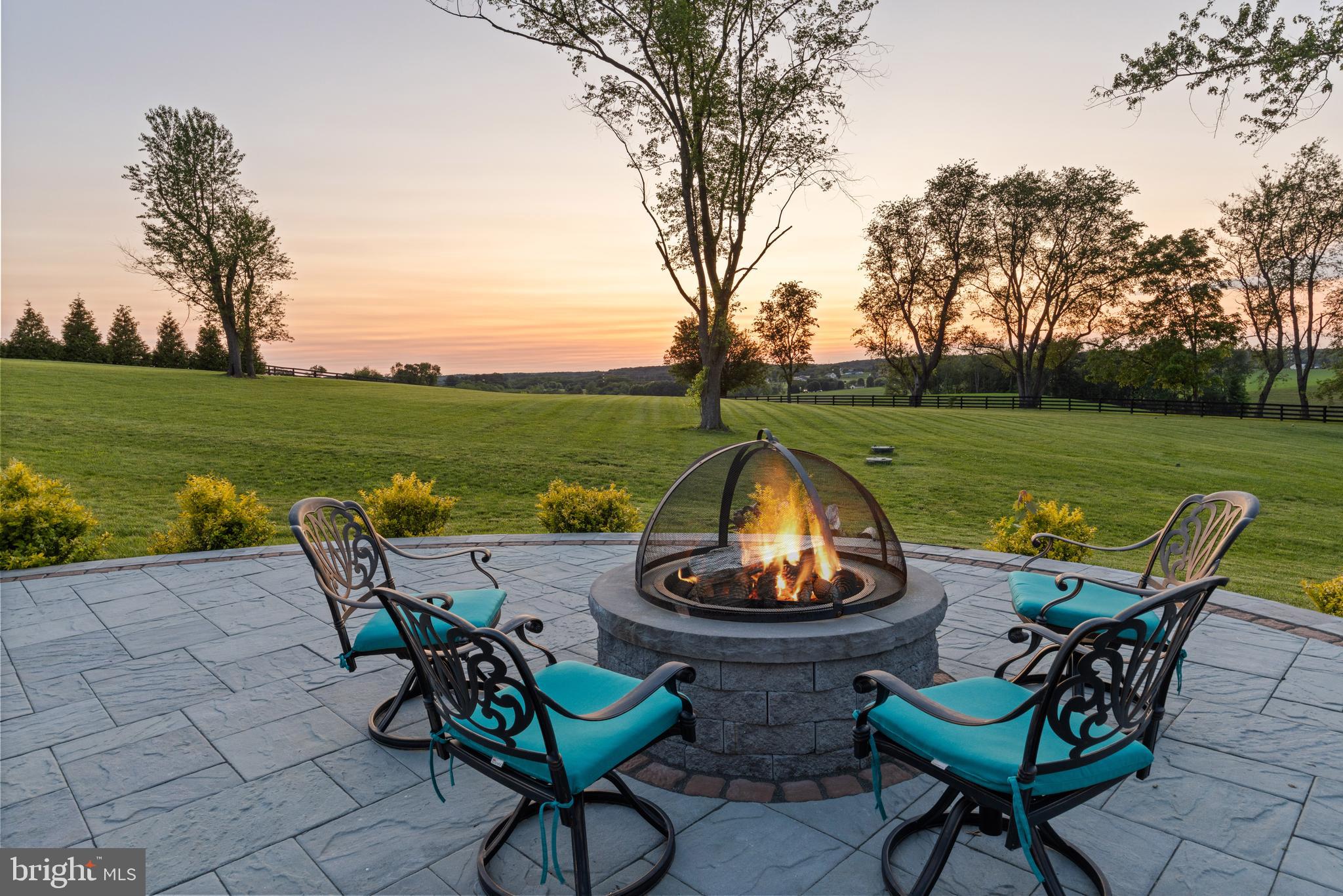 828 FEDERAL HILL ROAD