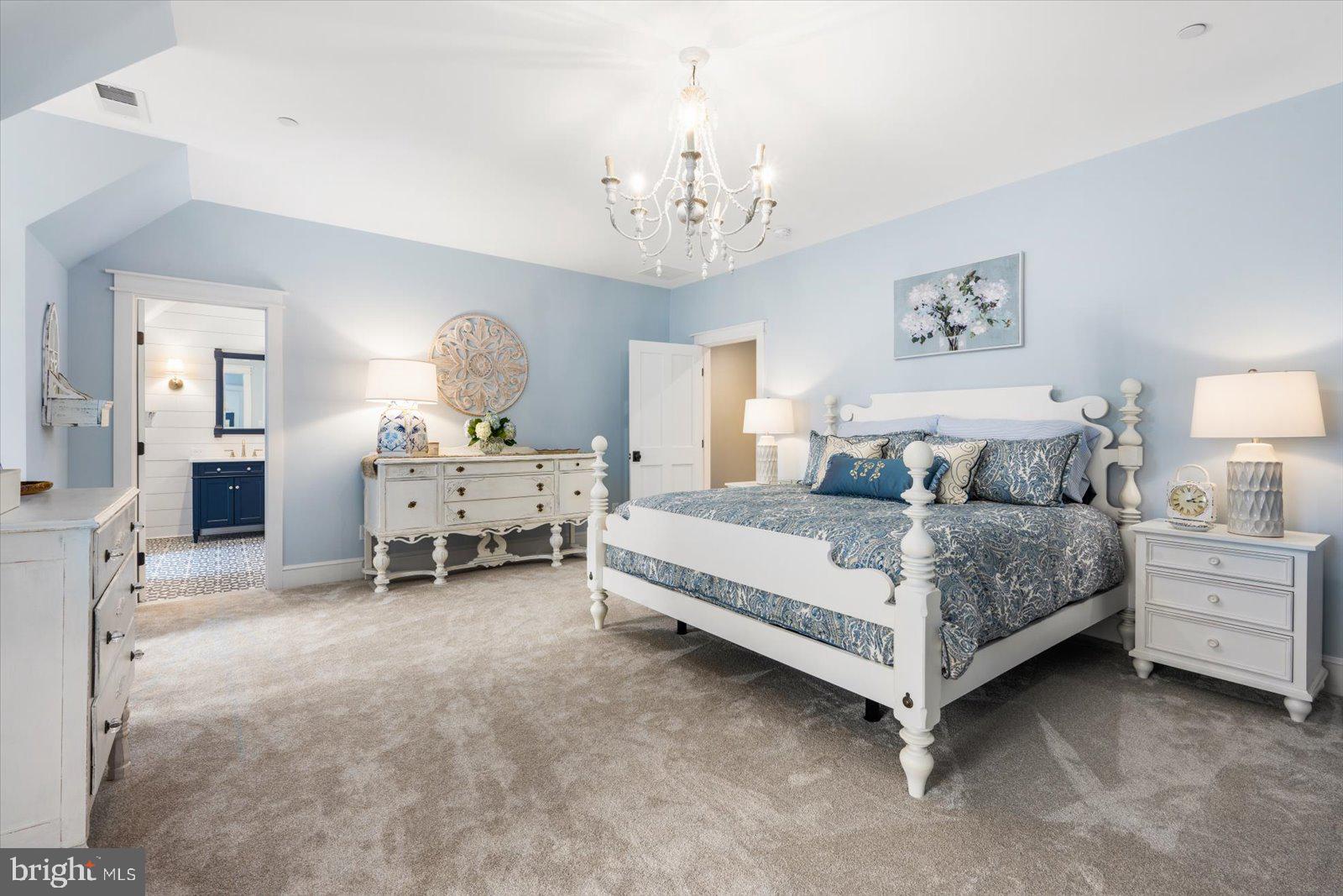 828 FEDERAL HILL ROAD