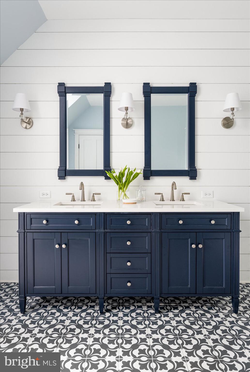 828 FEDERAL HILL ROAD