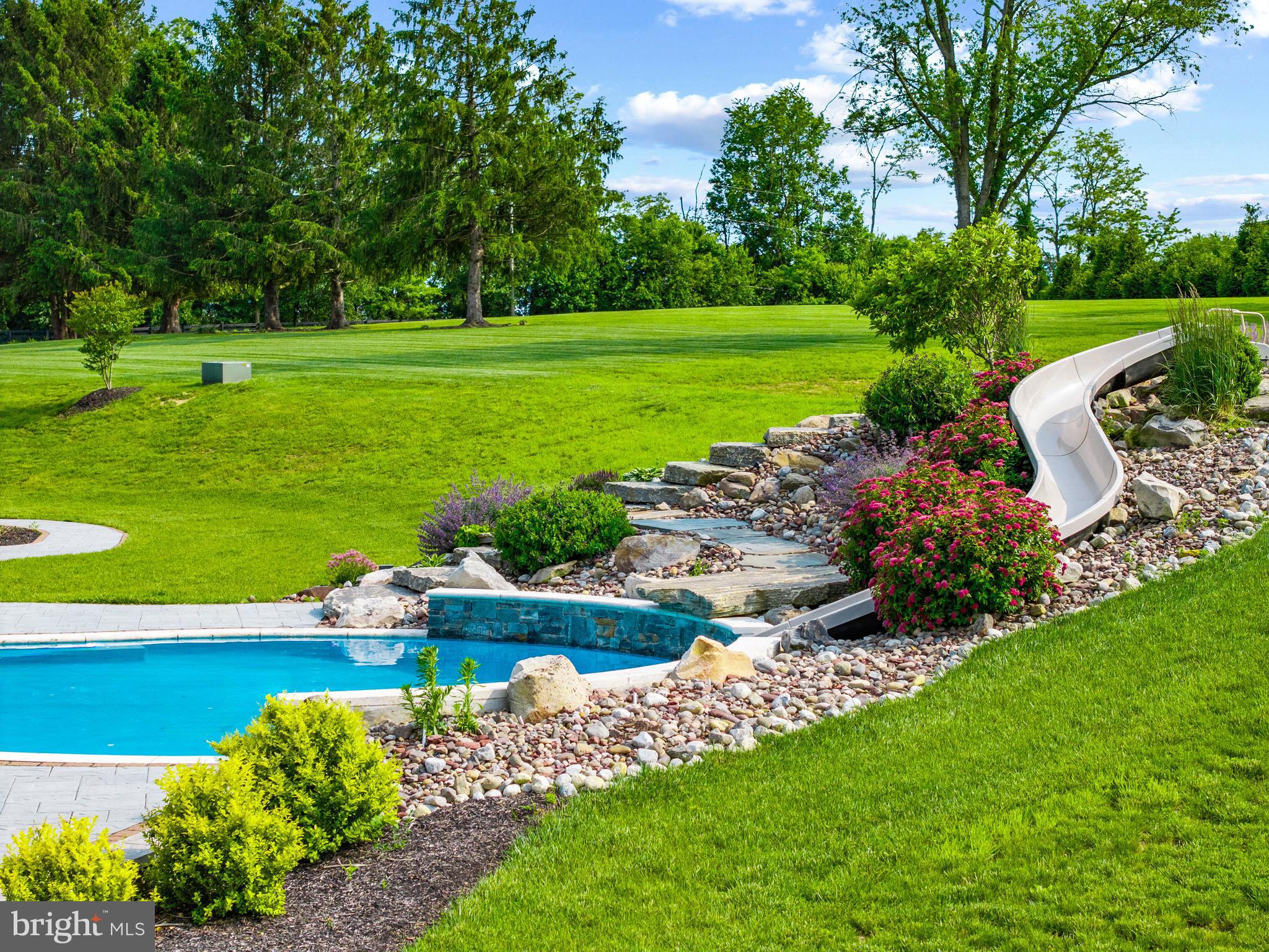 828 FEDERAL HILL ROAD