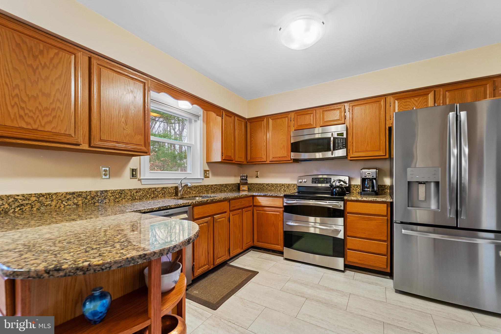 7131 WILLOW BROOK WAY