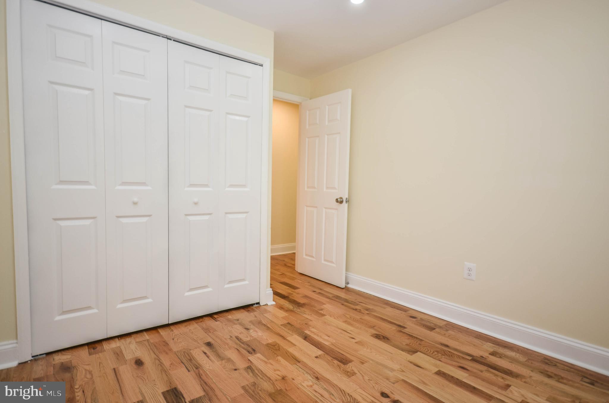 7447 HICKORY LOG CIRCLE