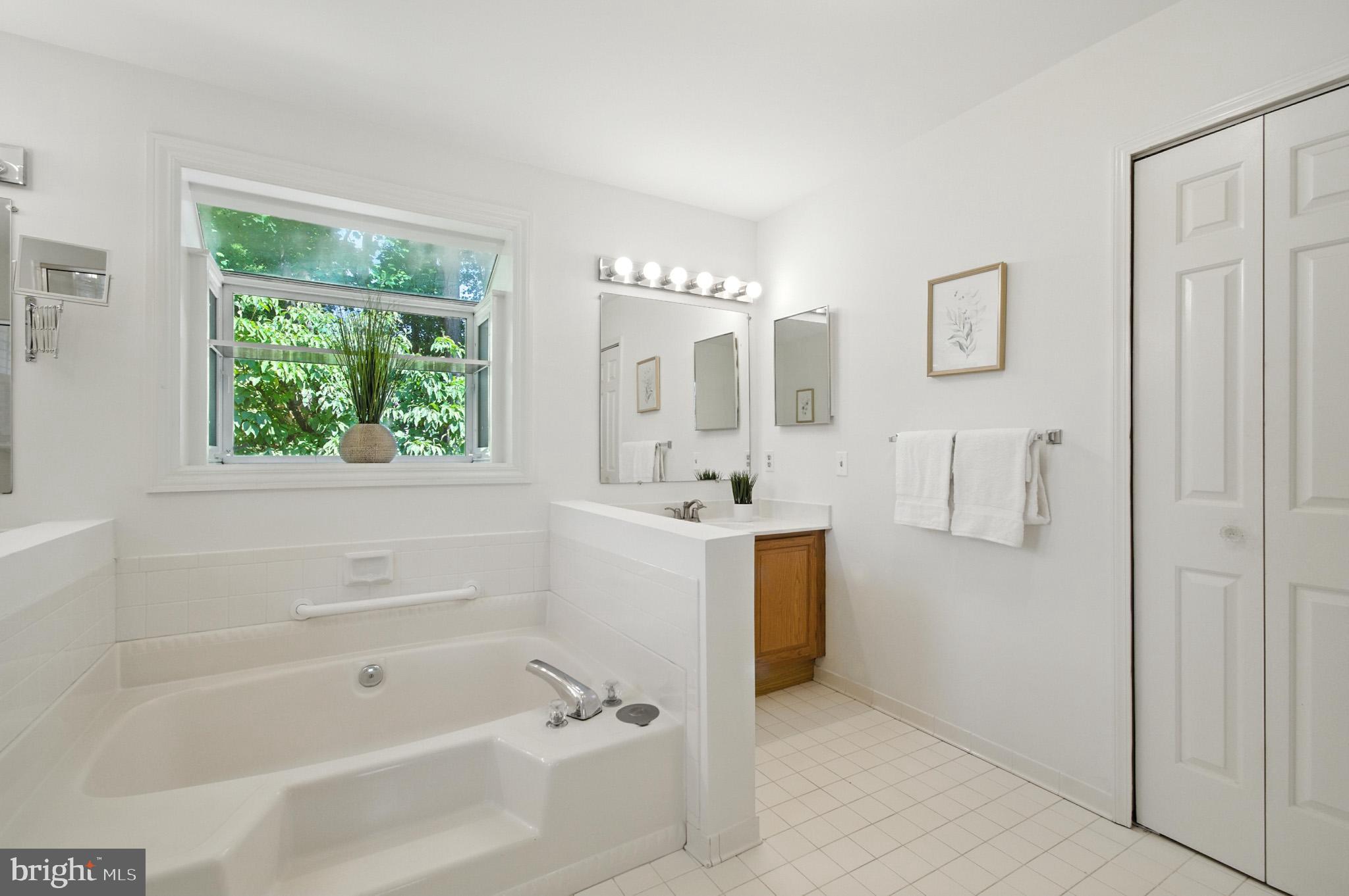 6030 WATCH CHAIN WAY