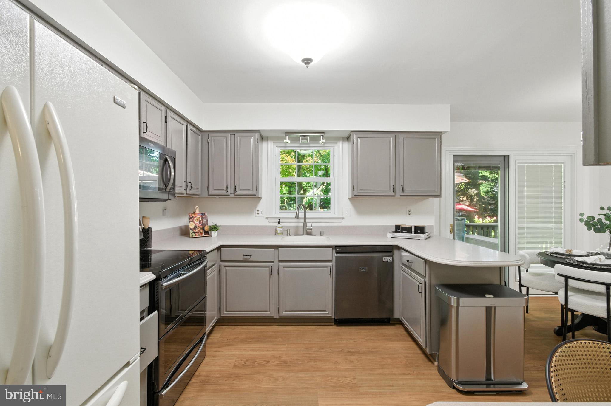 6030 WATCH CHAIN WAY