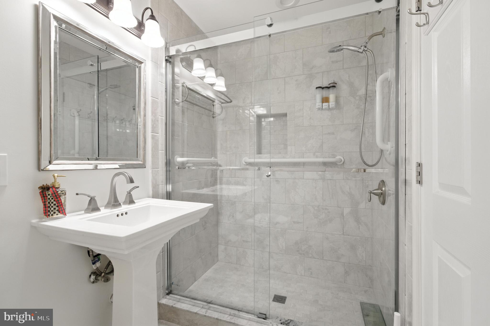 6030 WATCH CHAIN WAY