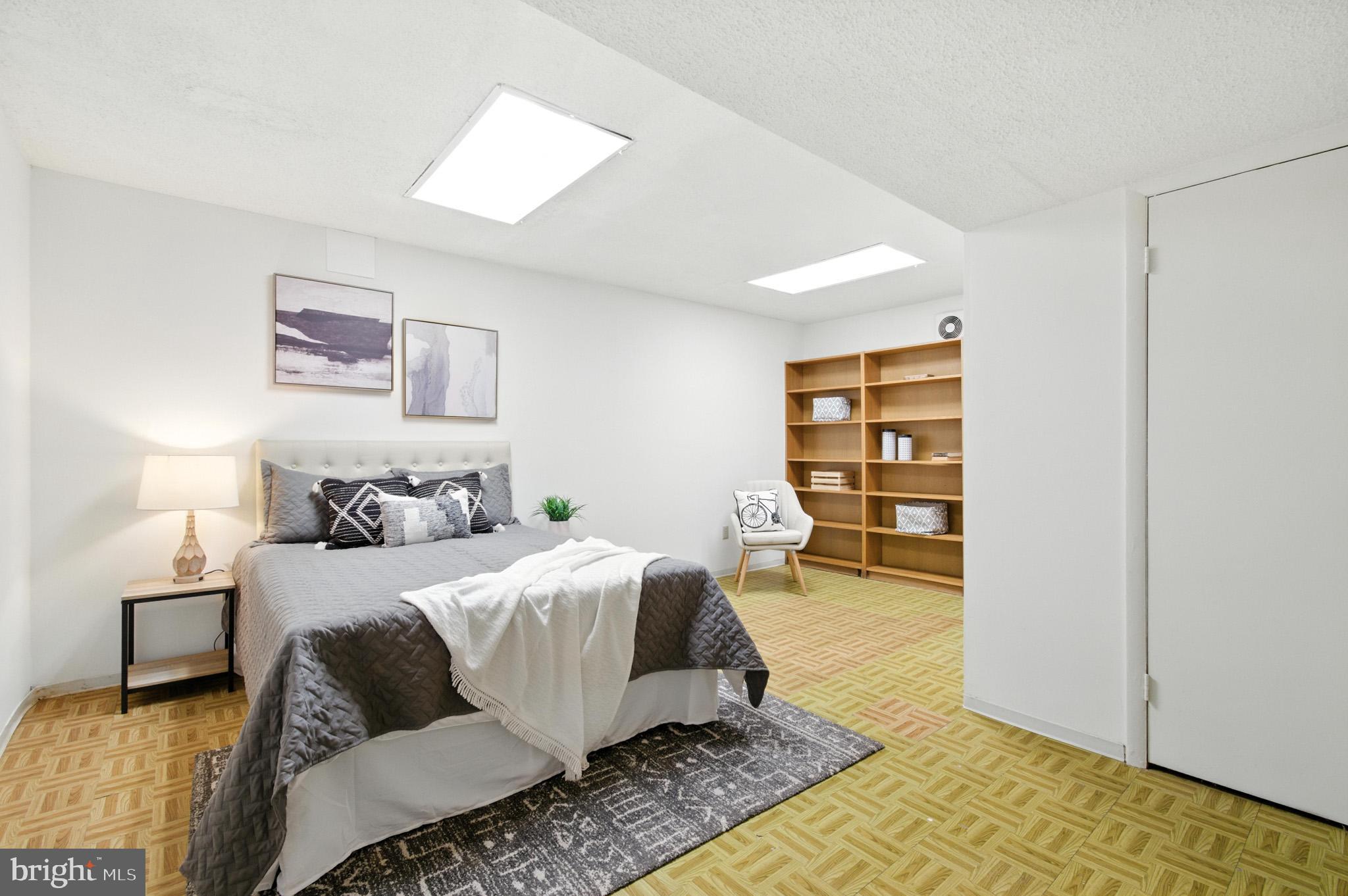 6030 WATCH CHAIN WAY