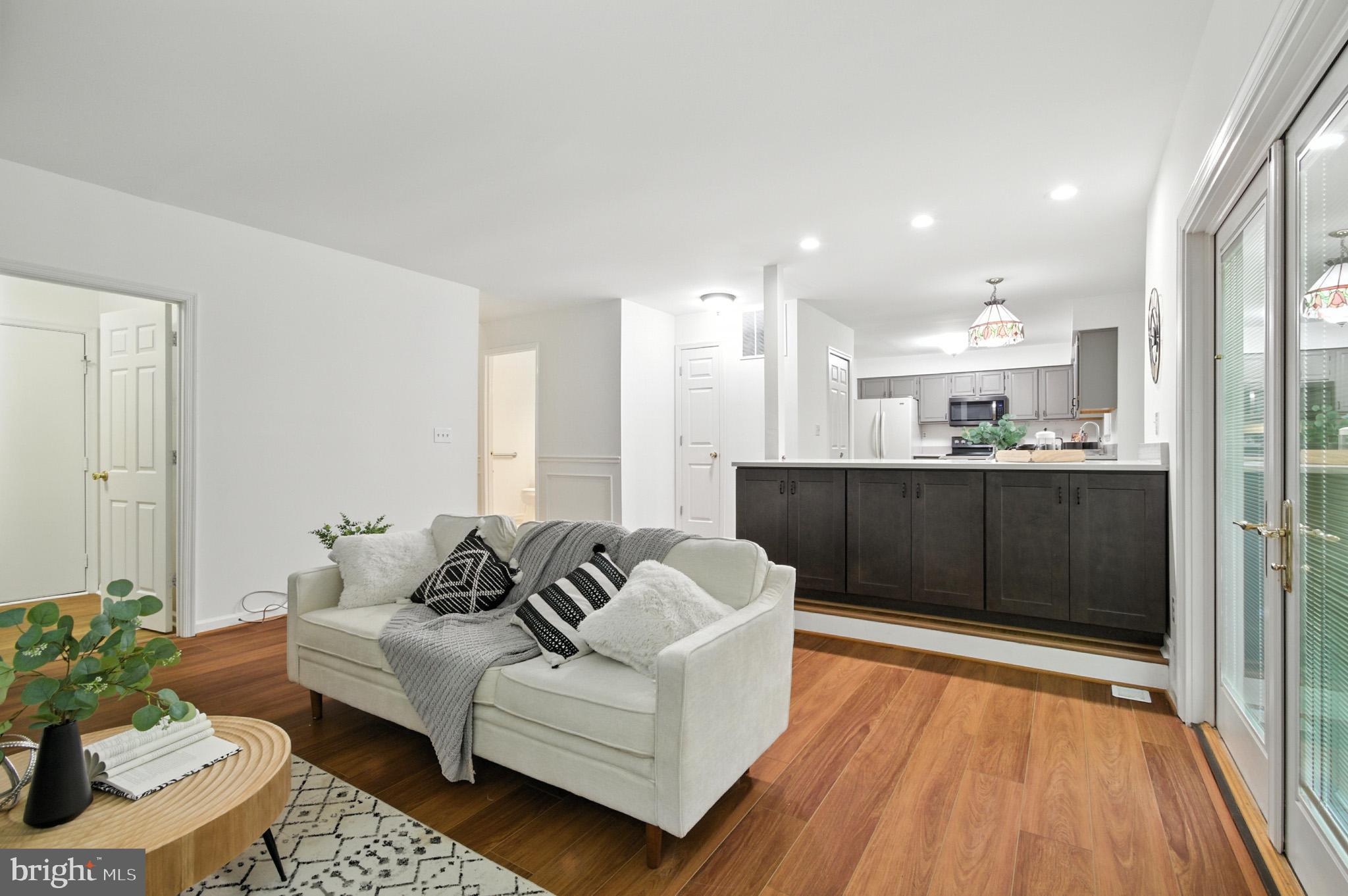 6030 WATCH CHAIN WAY