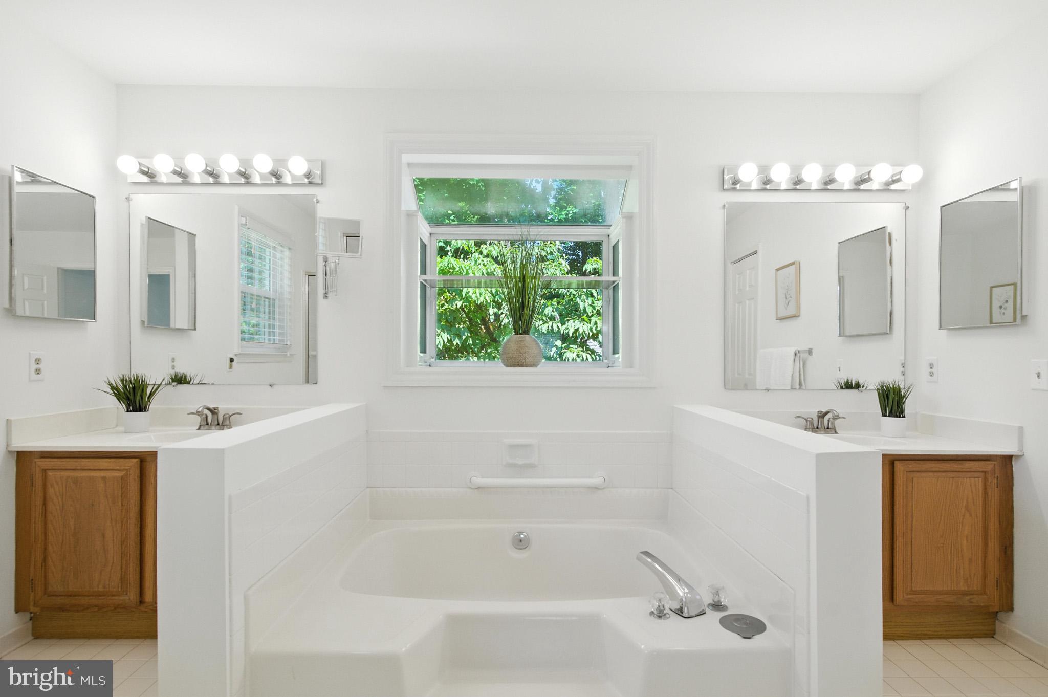 6030 WATCH CHAIN WAY