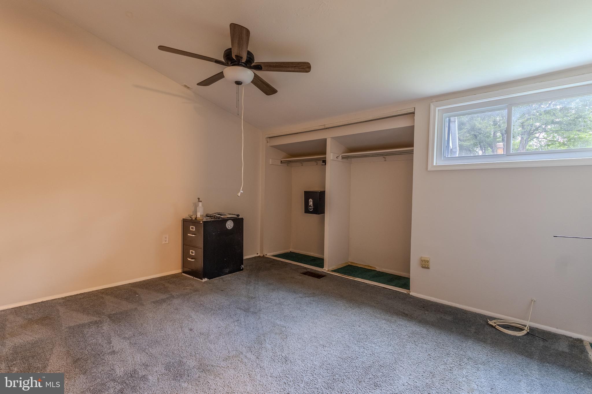 9532 WANDERING WAY