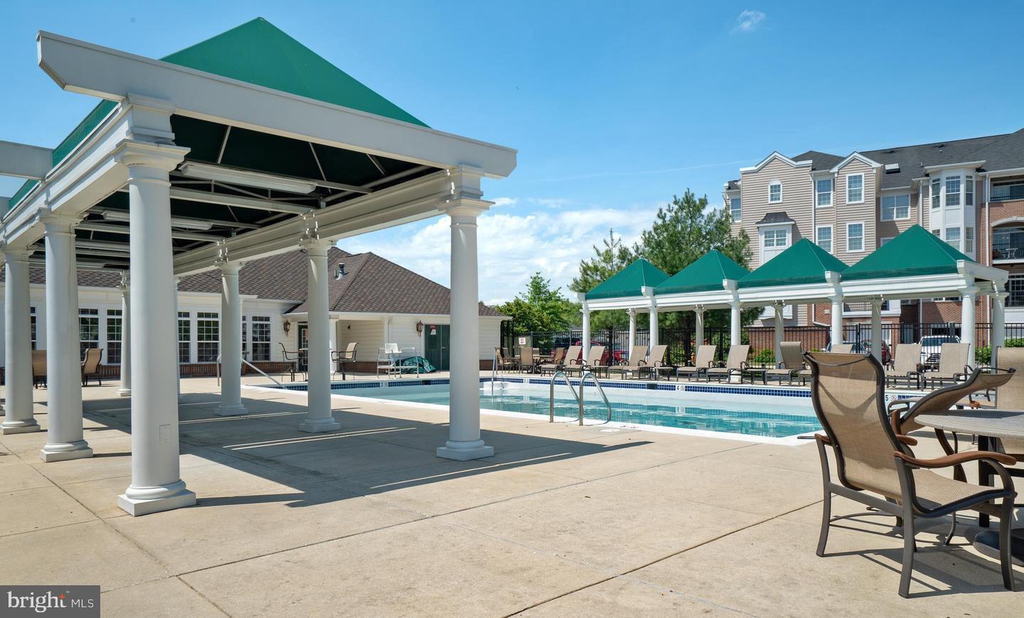 6150 SHADYWOOD ROAD 401