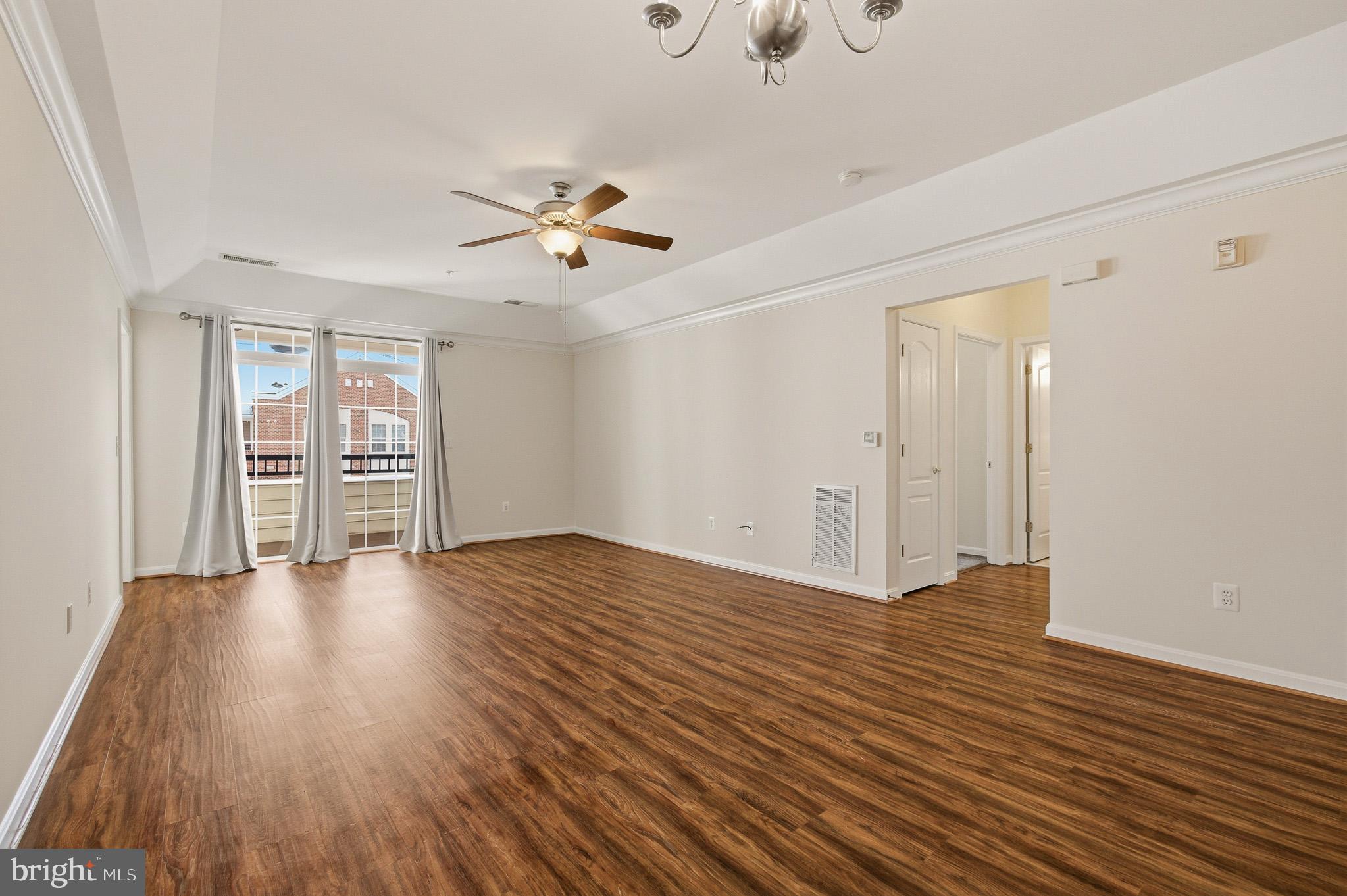 6150 SHADYWOOD ROAD 401