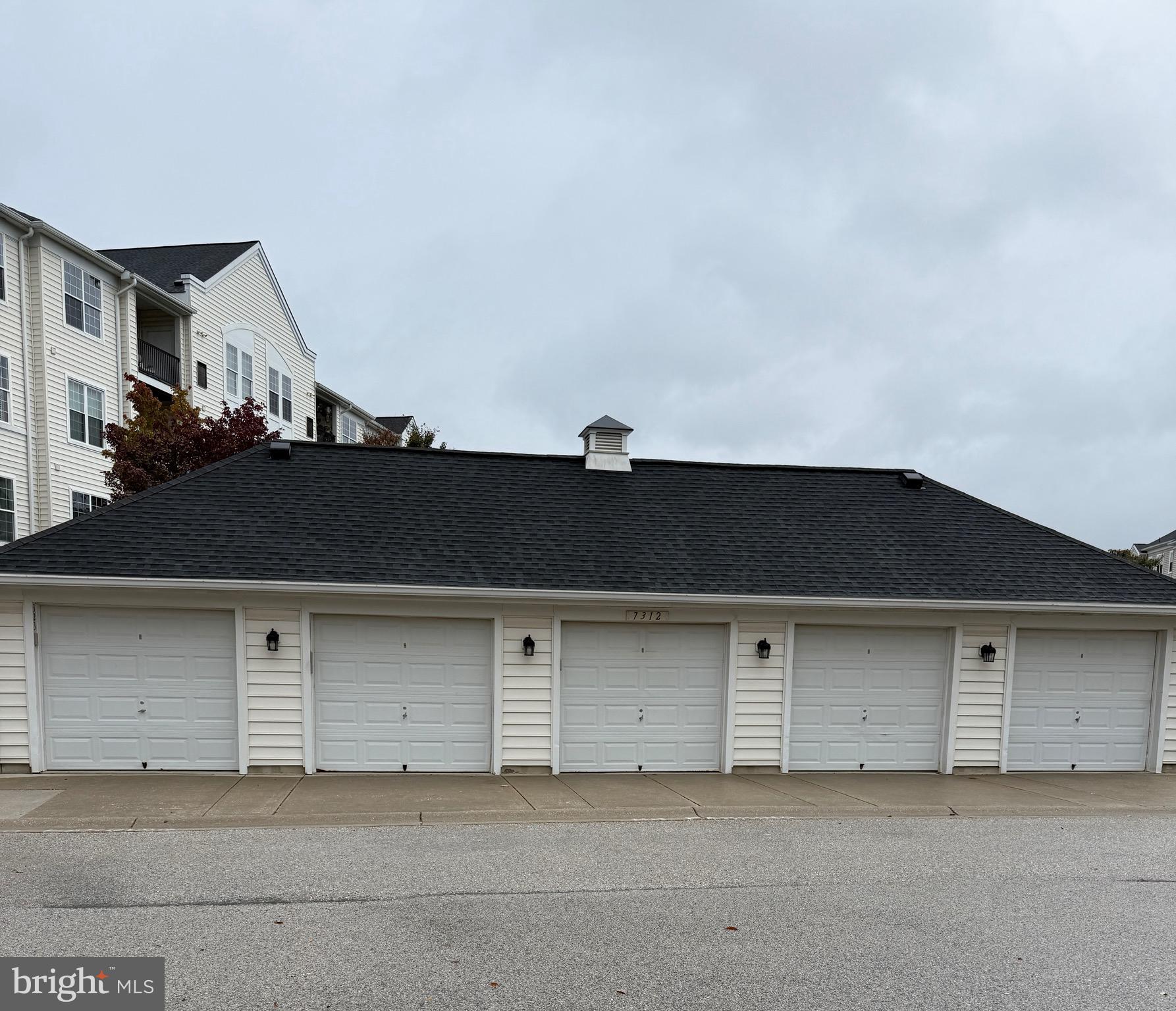 6150 SHADYWOOD ROAD 401