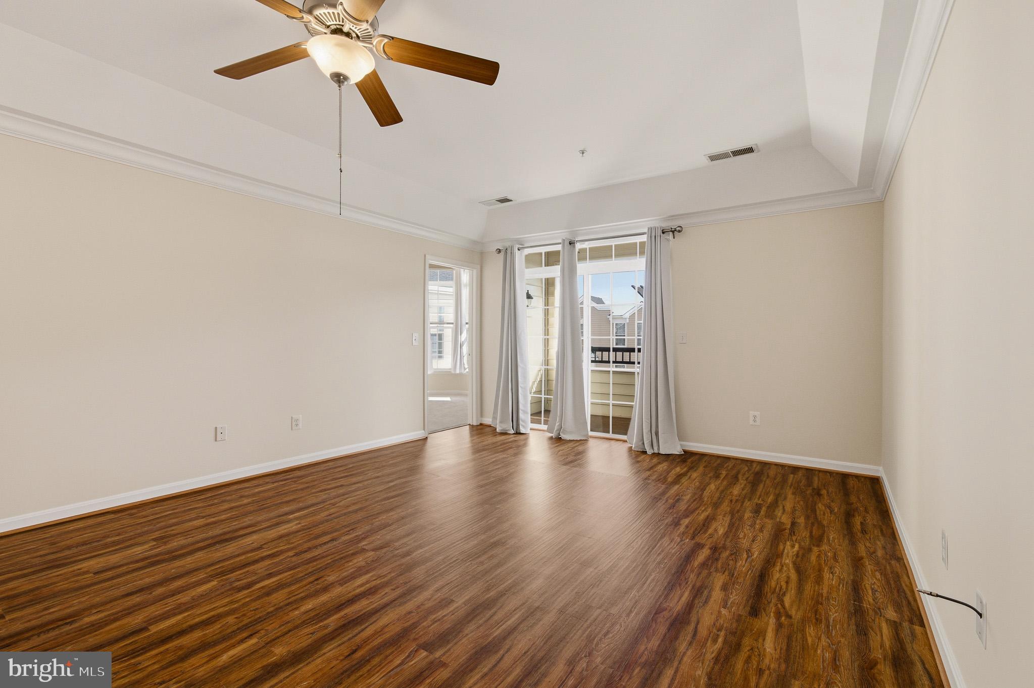 6150 SHADYWOOD ROAD 401