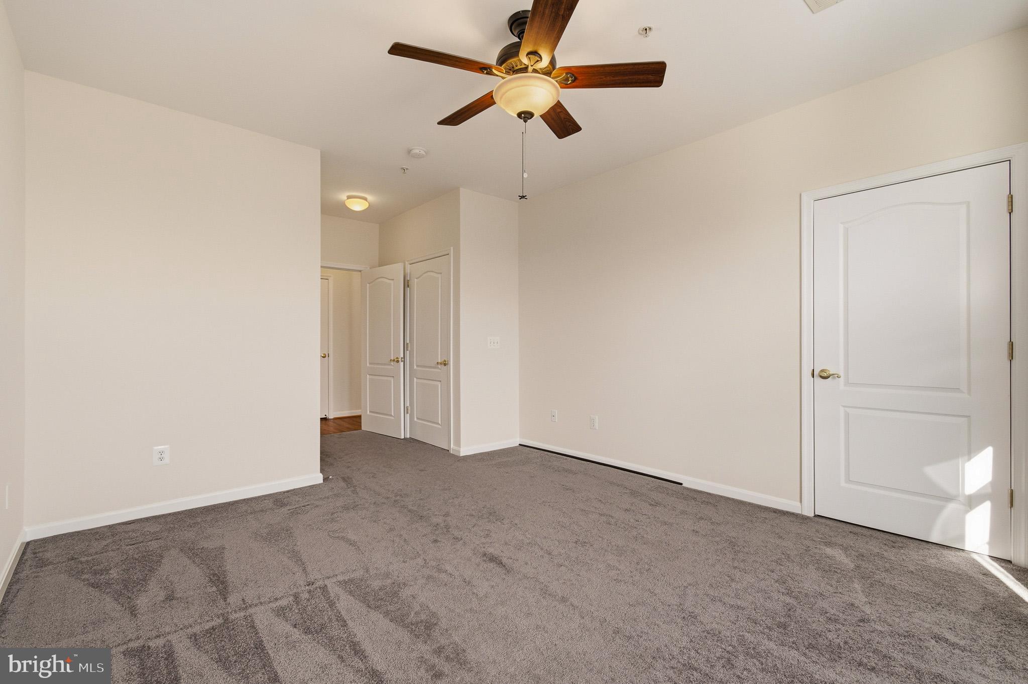 6150 SHADYWOOD ROAD 401