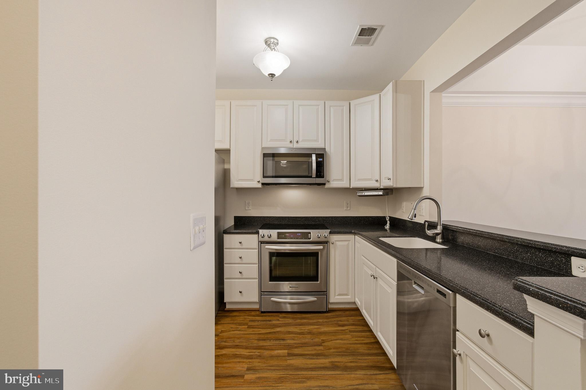 6150 SHADYWOOD ROAD 401