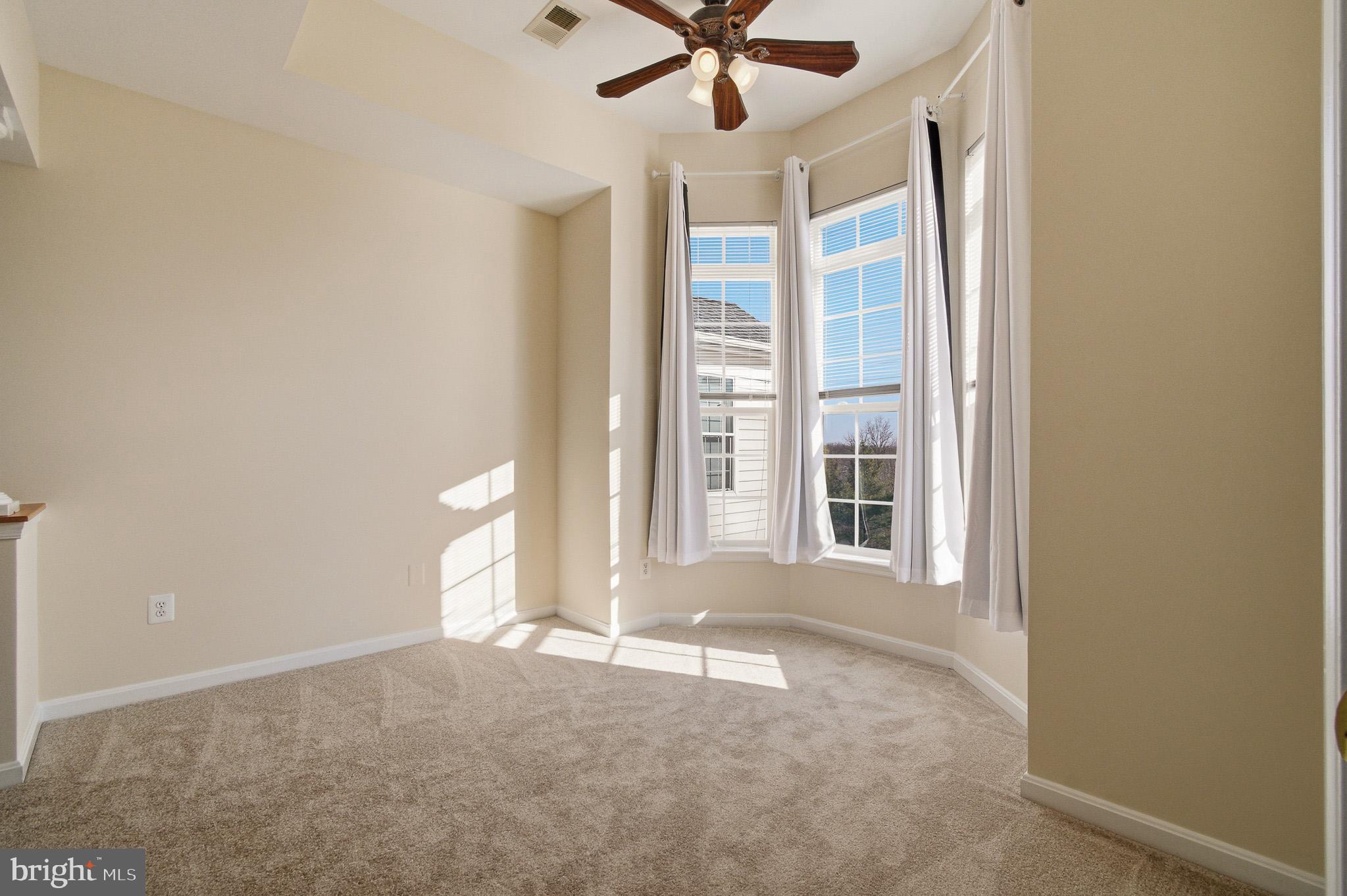 6150 SHADYWOOD ROAD 401