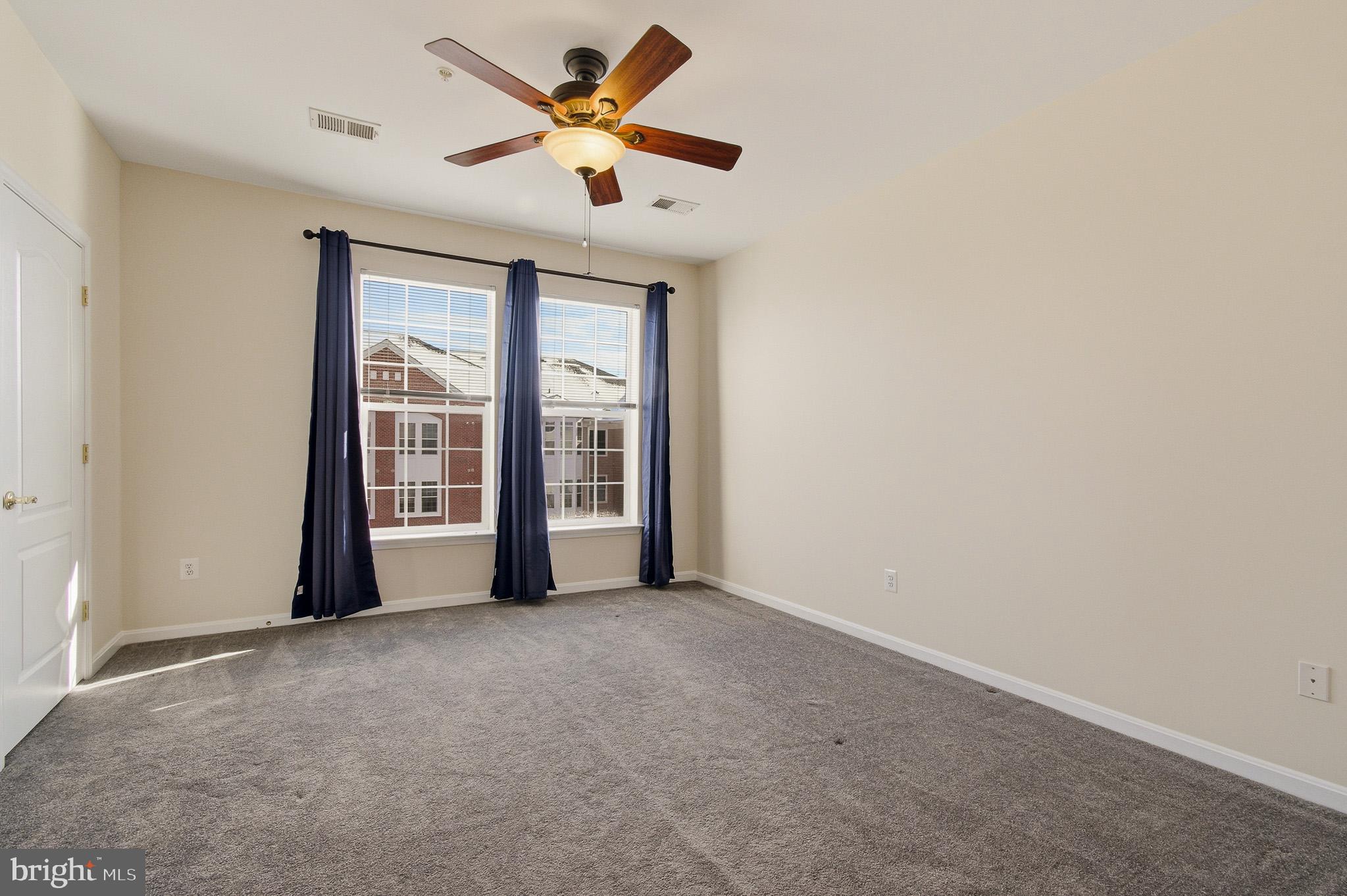 6150 SHADYWOOD ROAD 401