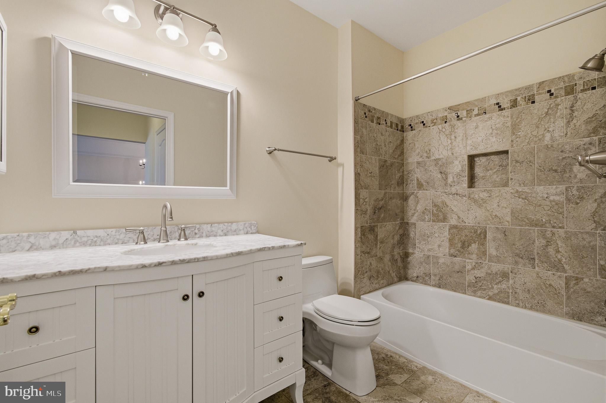 6150 SHADYWOOD ROAD 401