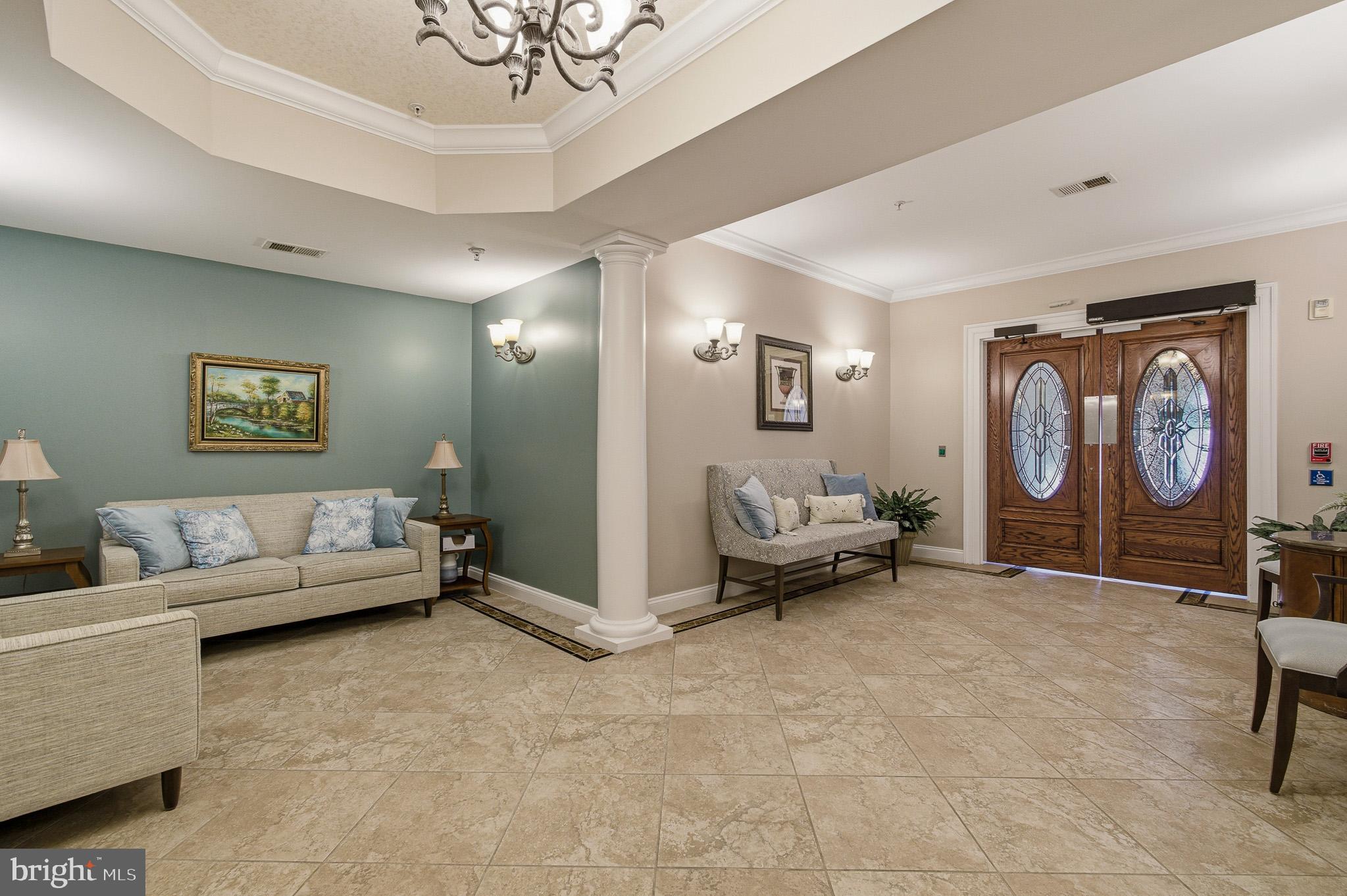 6150 SHADYWOOD ROAD 401