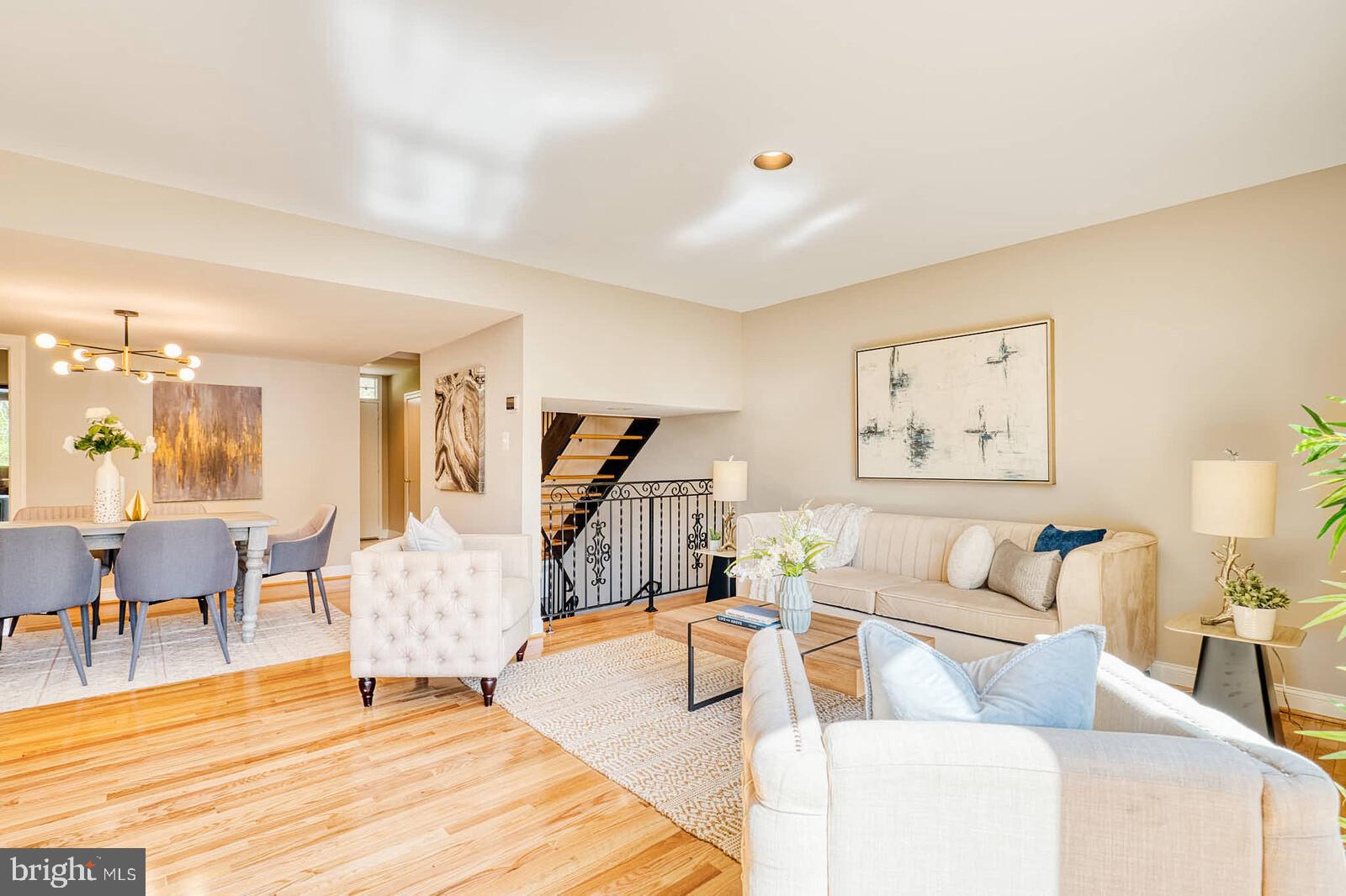 9238 THREE OAKS DRIVE