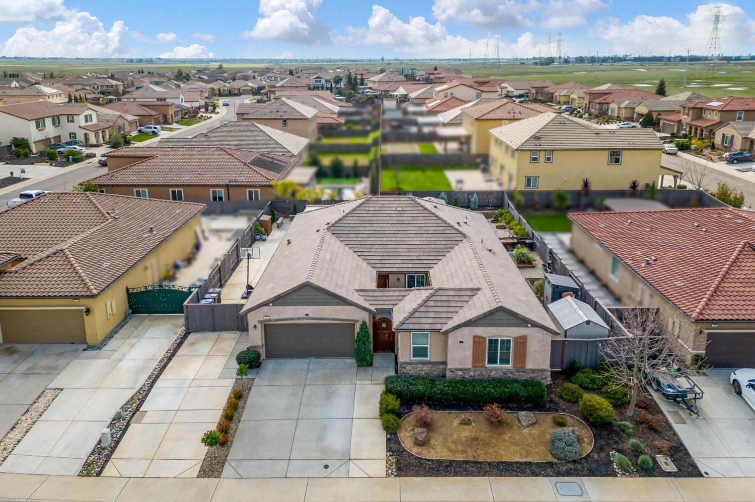 5081 Crystal Cove Drive