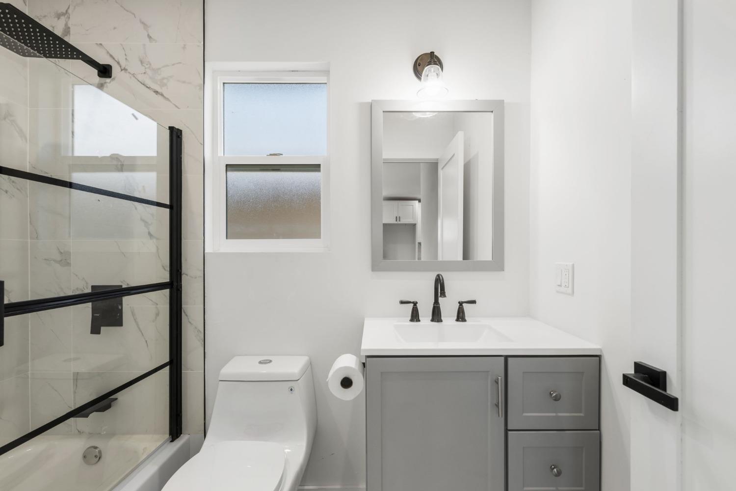 2761 Santa Clara Way