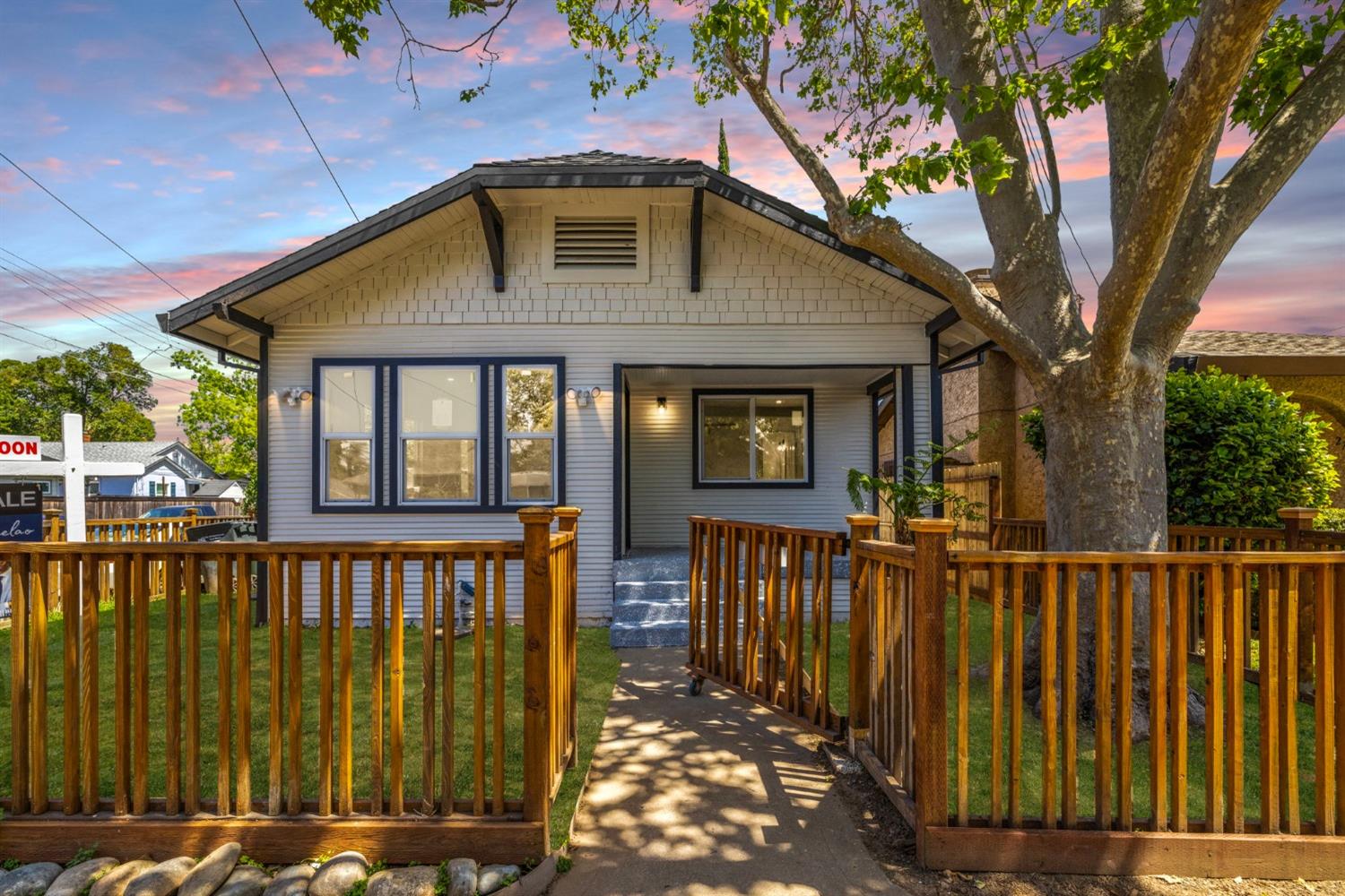 2761 Santa Clara Way