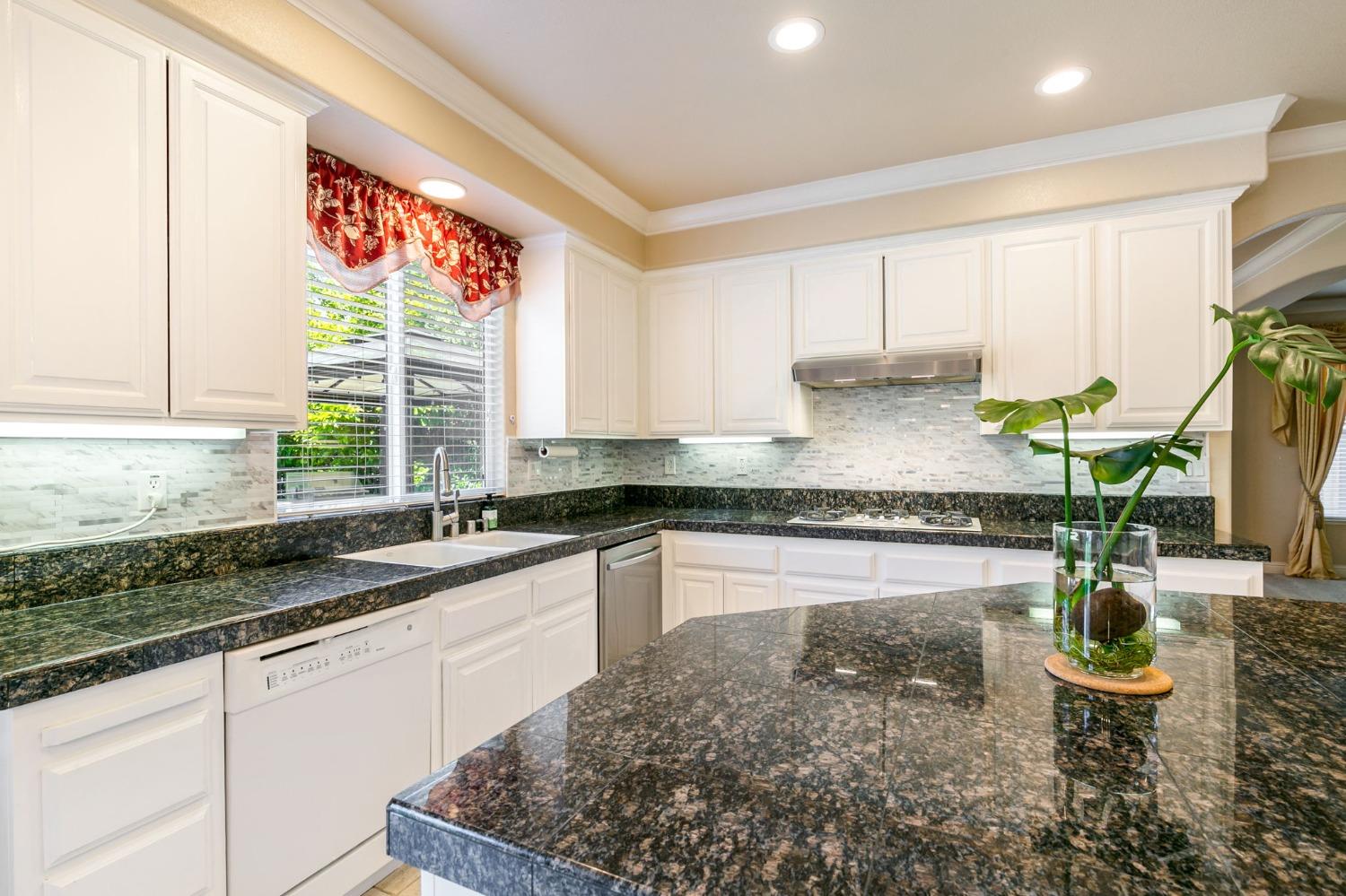 1680 Baroness Way