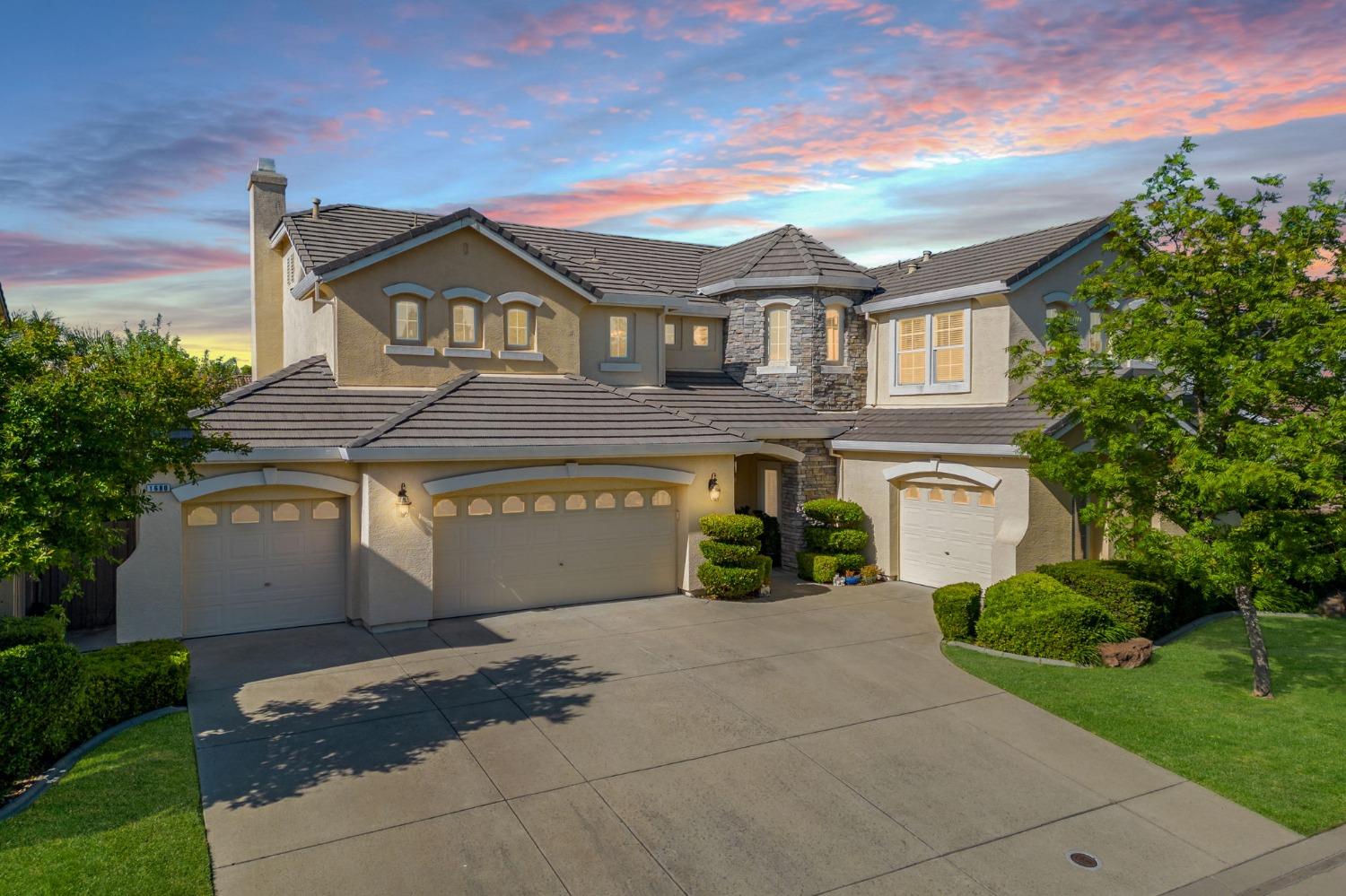 1680 Baroness Way