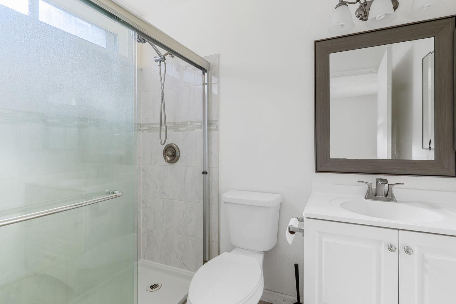 100 Balcaro Way 40