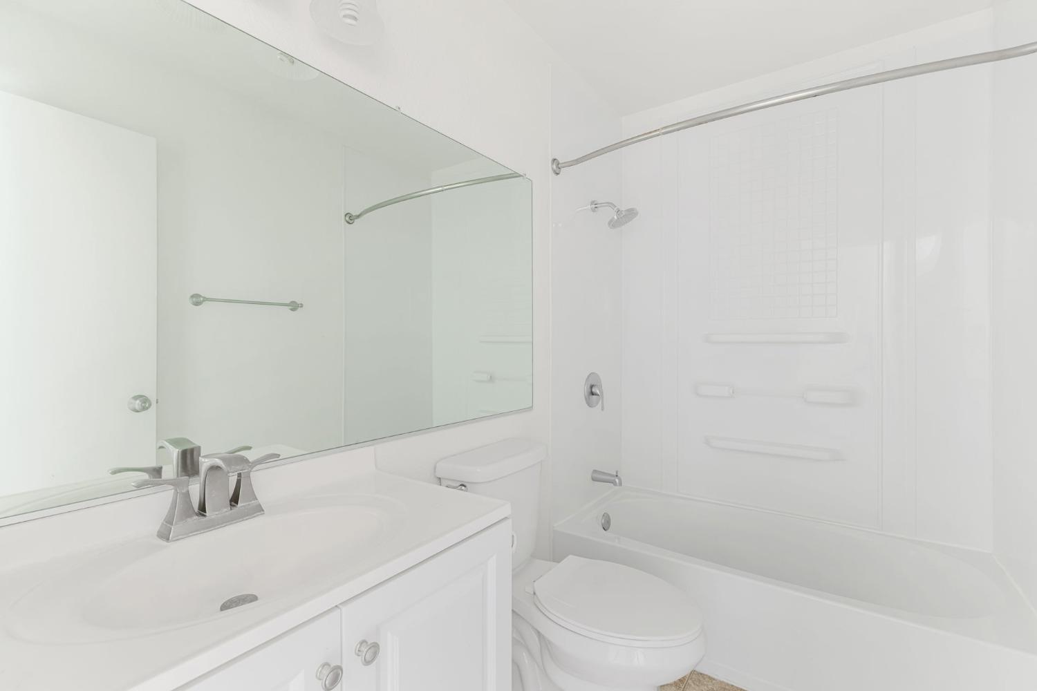 100 Balcaro Way 40