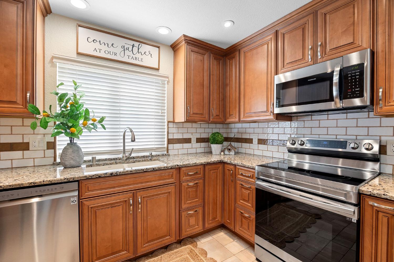 5546 Portola Circle