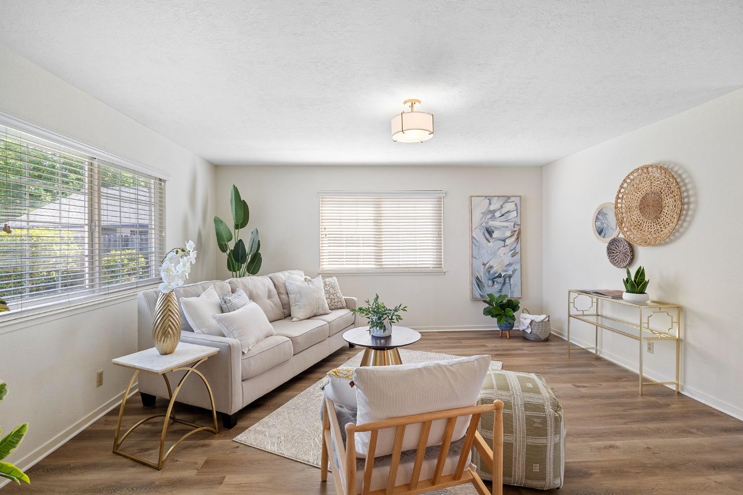 5546 Portola Circle