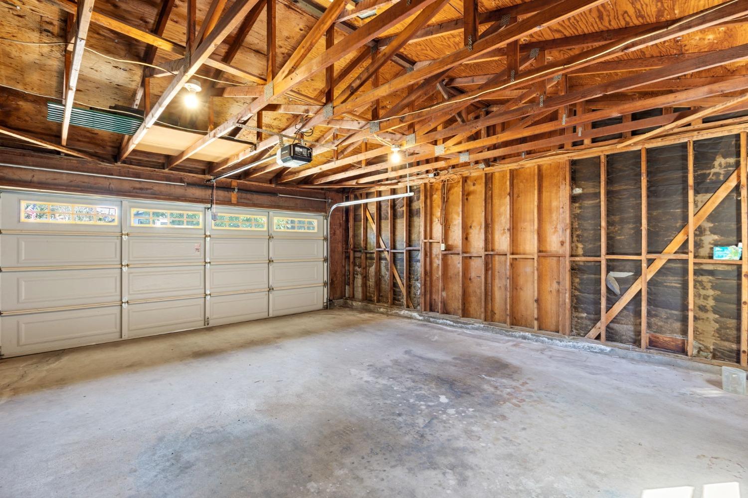 5546 Portola Circle