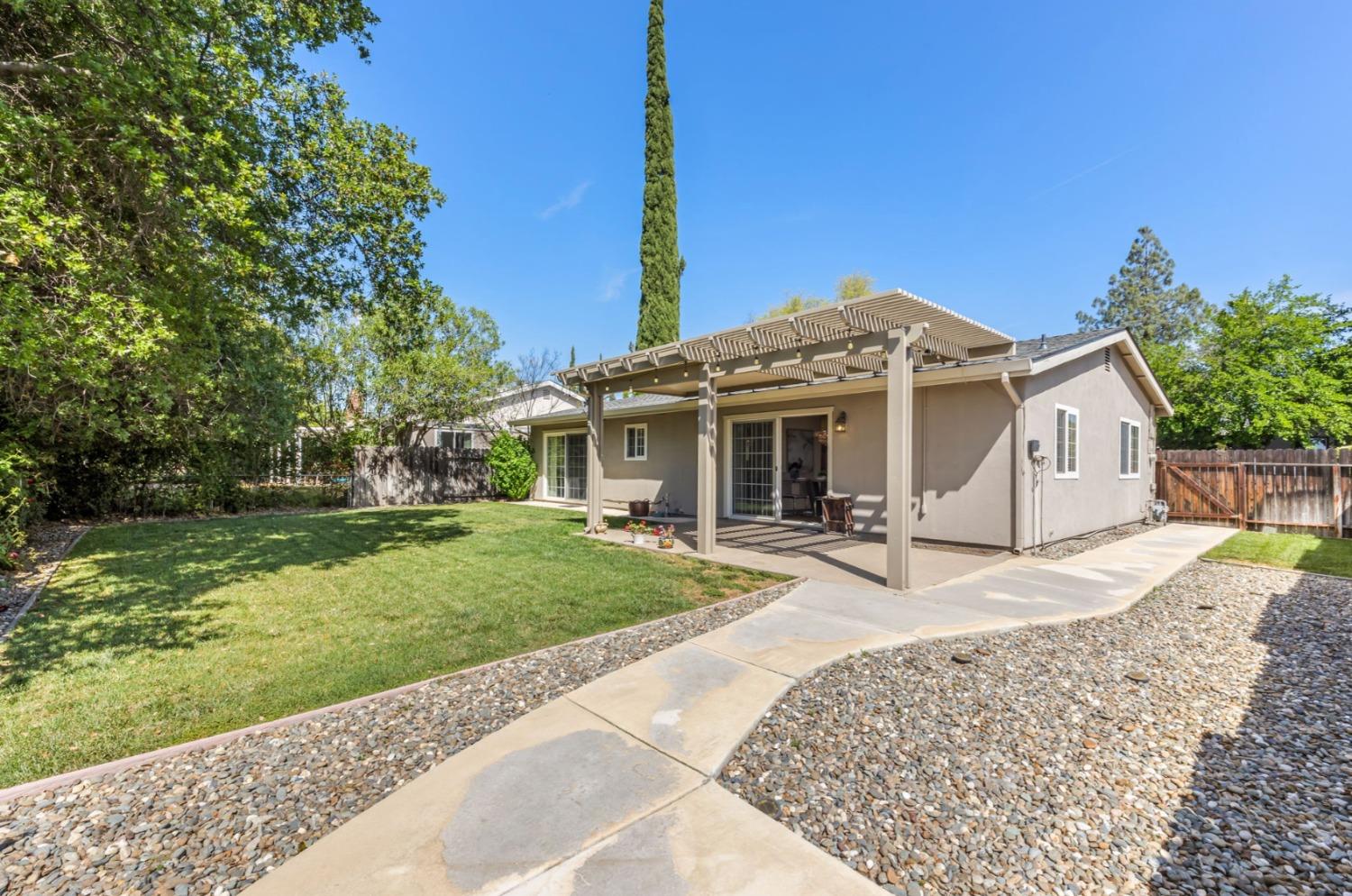 5546 Portola Circle