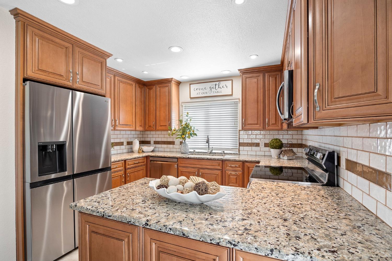 5546 Portola Circle