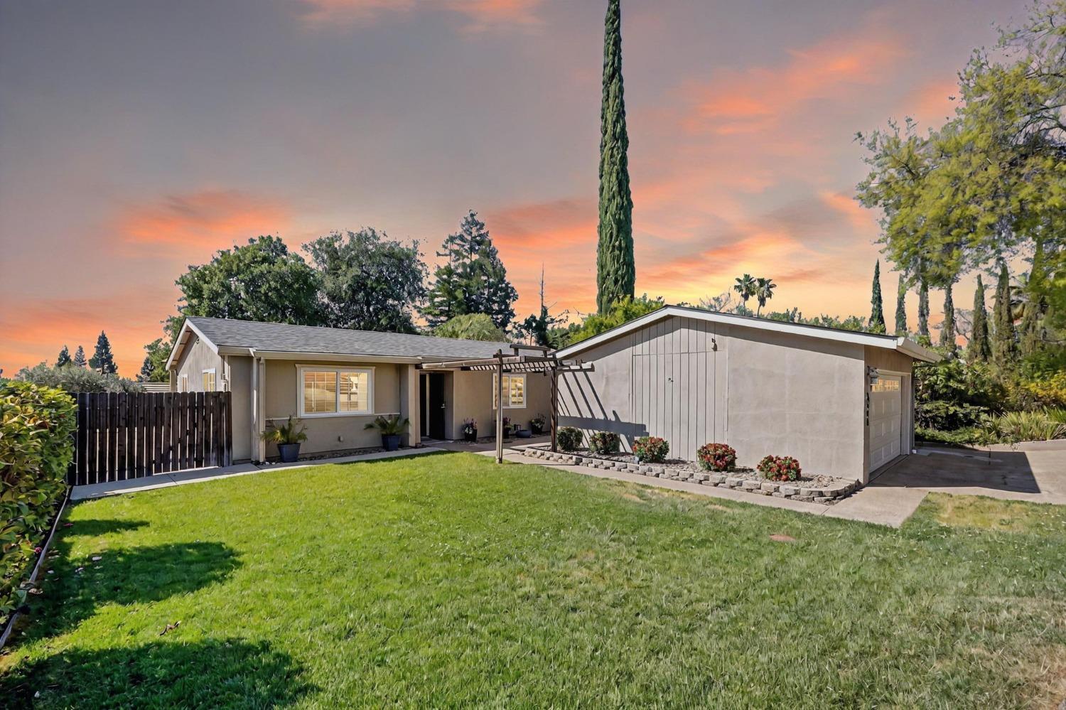 5546 Portola Circle