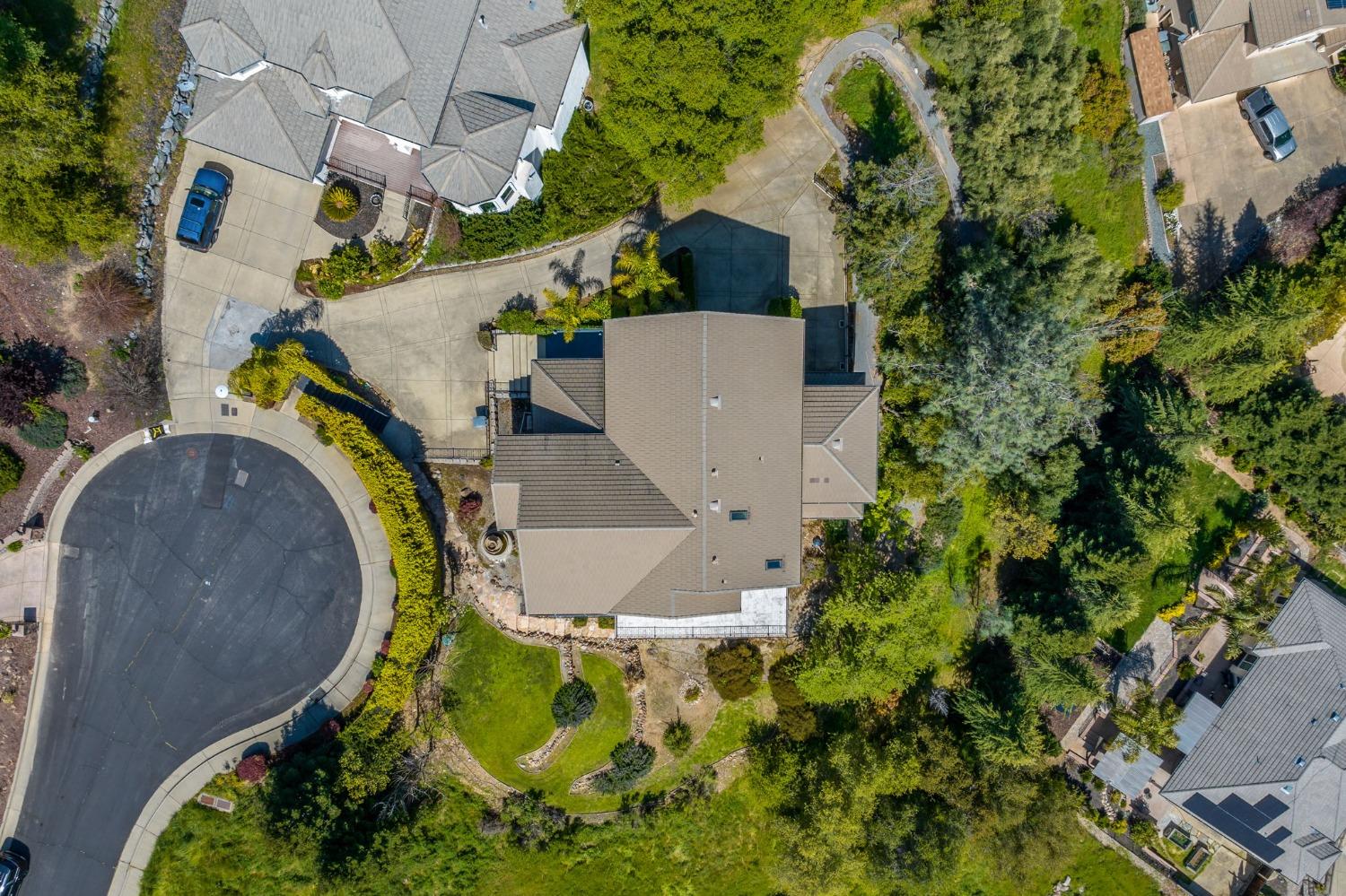 822 Sunnyslope Way