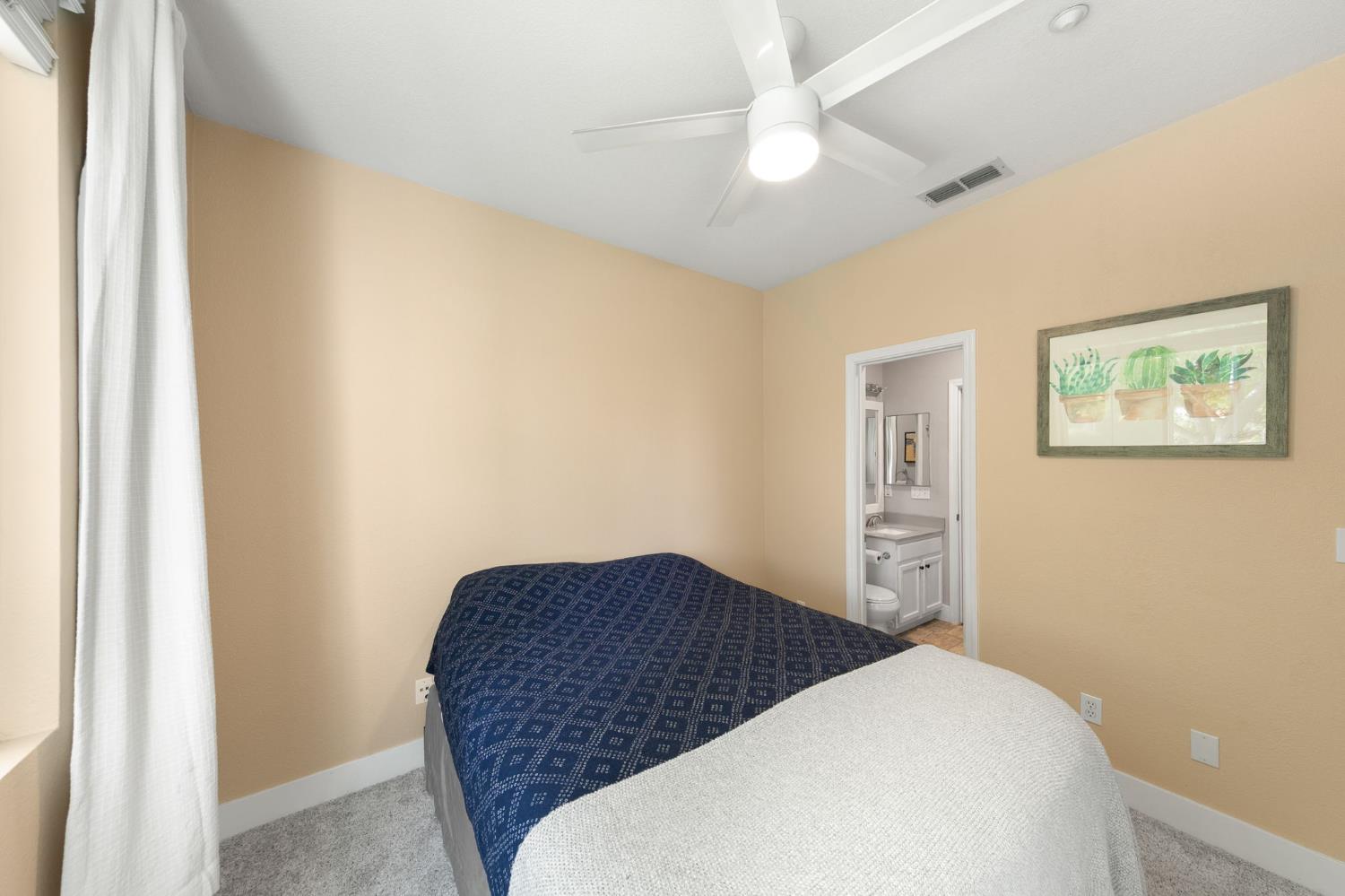 1813 Elston Circle