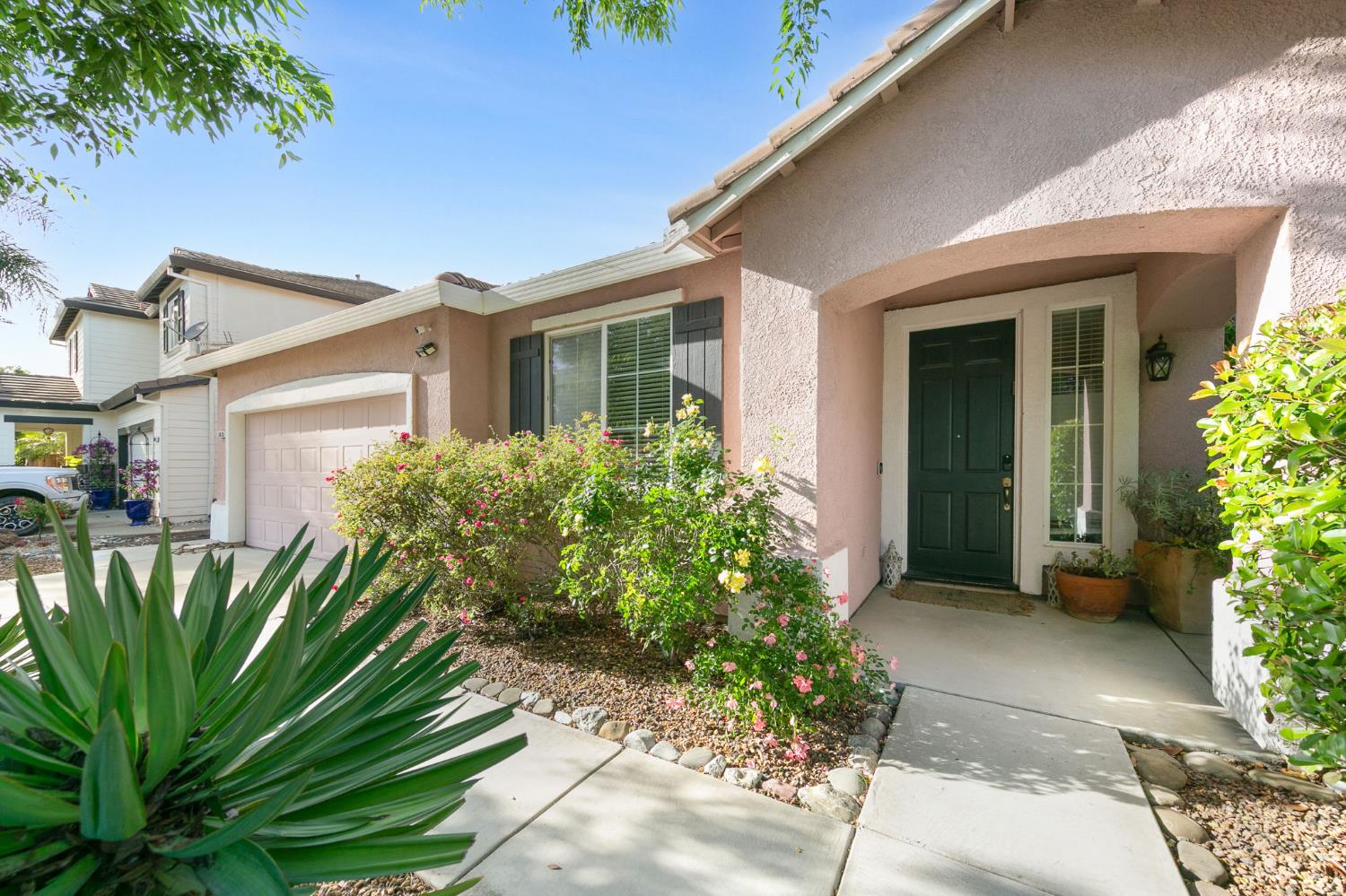 1813 Elston Circle