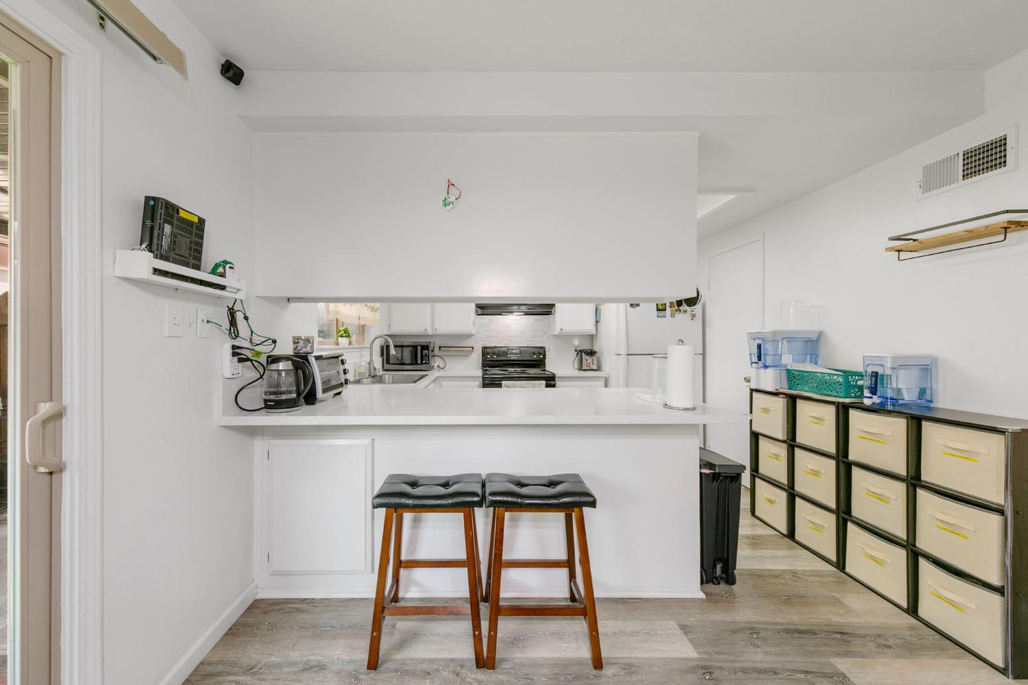 3584 Larchmont Square Lane
