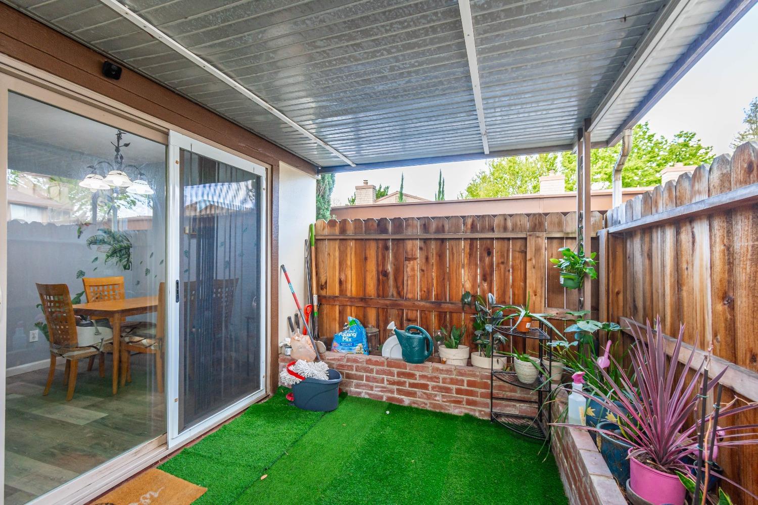 3584 Larchmont Square Lane