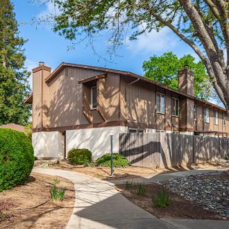 3584 Larchmont Square Lane