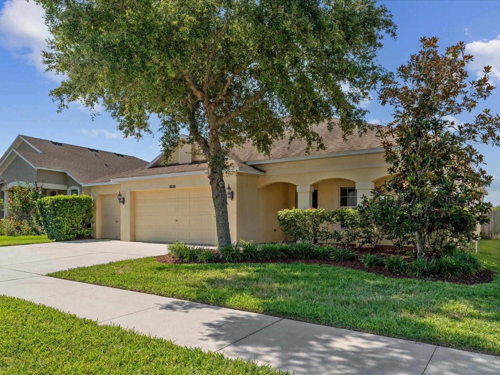 18528 NEW LONDON AVE