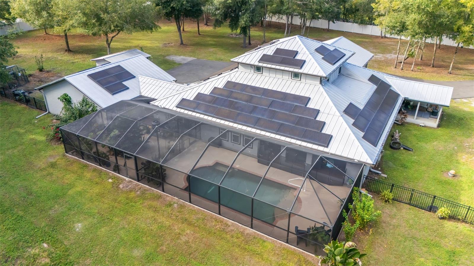 28042 LINDENHURST DR