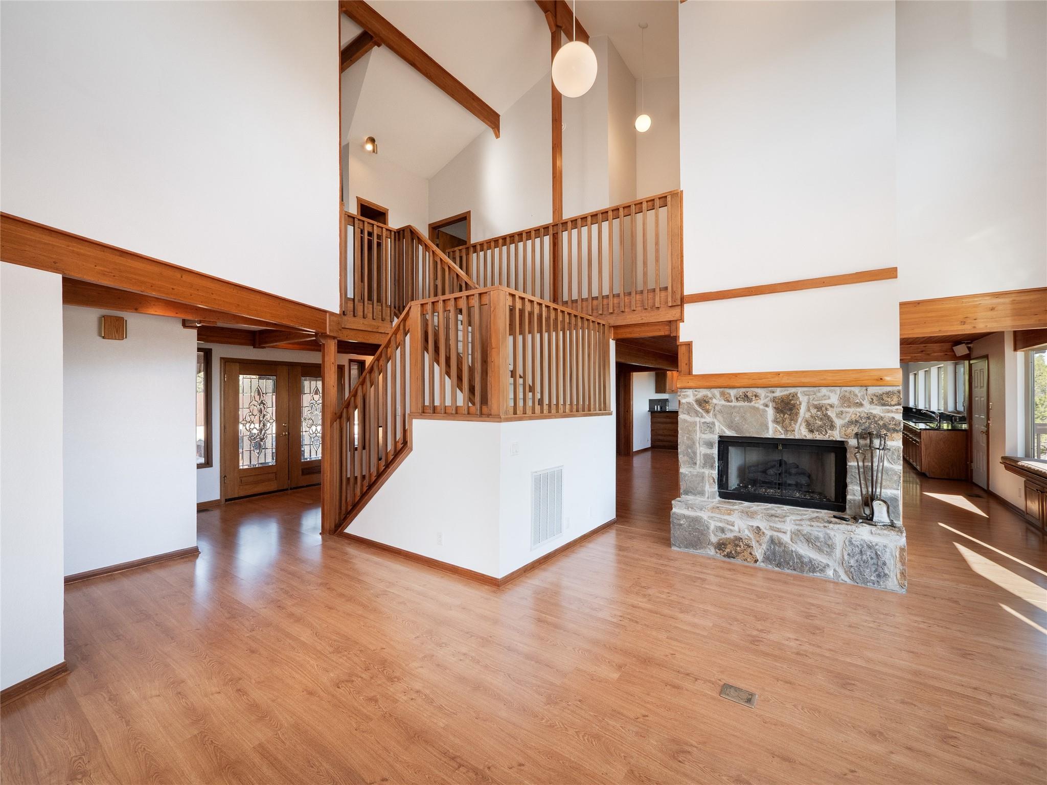 440 Balcones Ridgeway