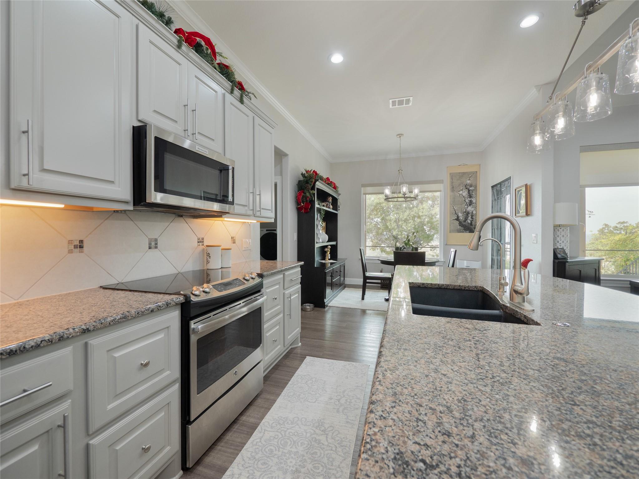 504 Cedar Mountain DR