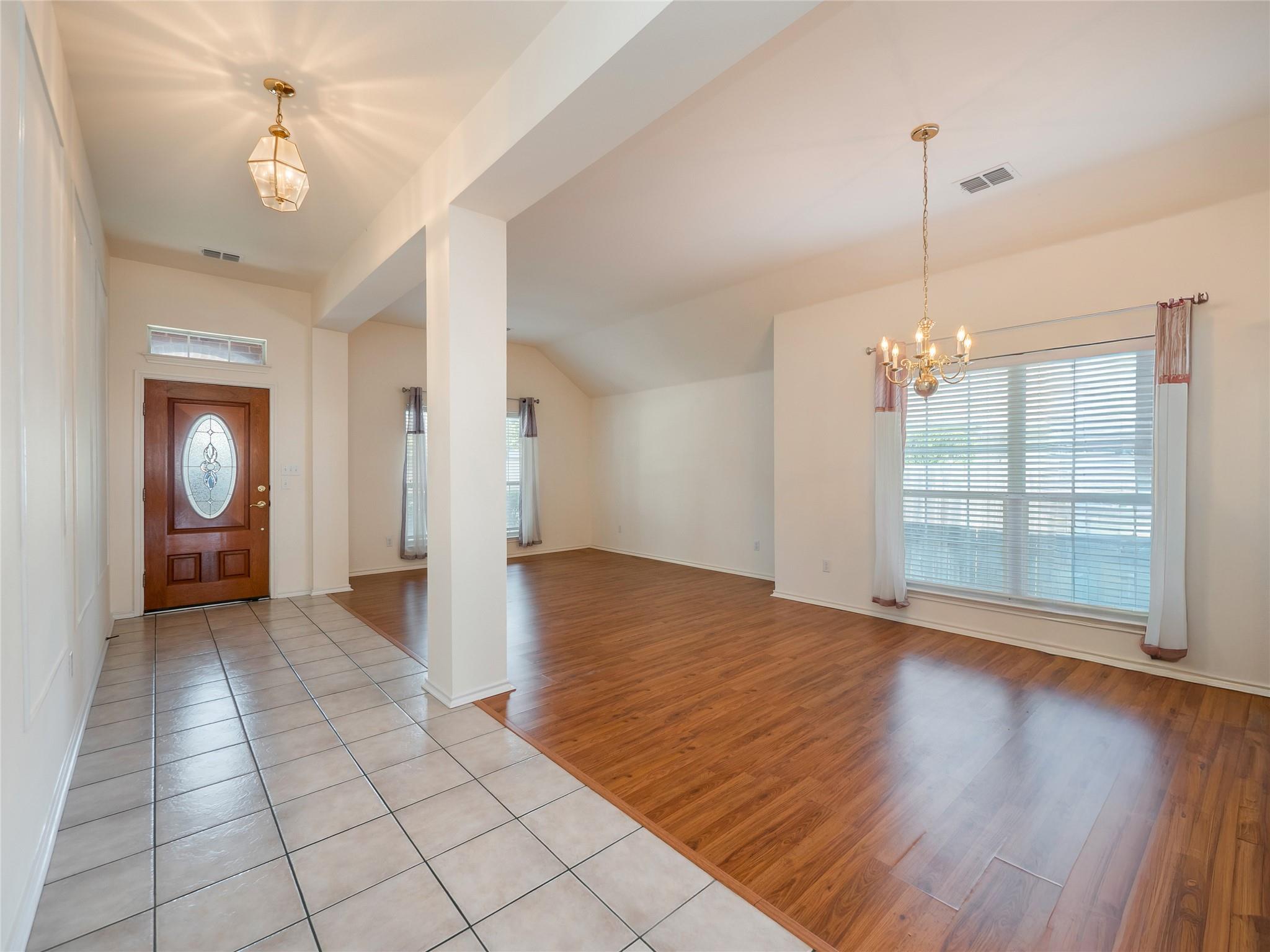 15617 Staffordshire LN