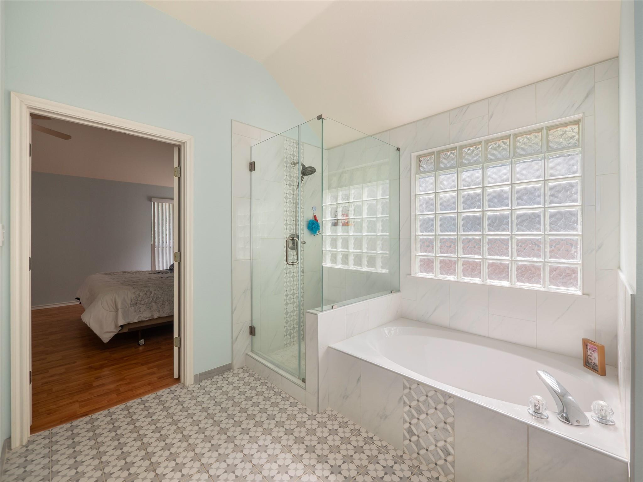 15617 Staffordshire LN